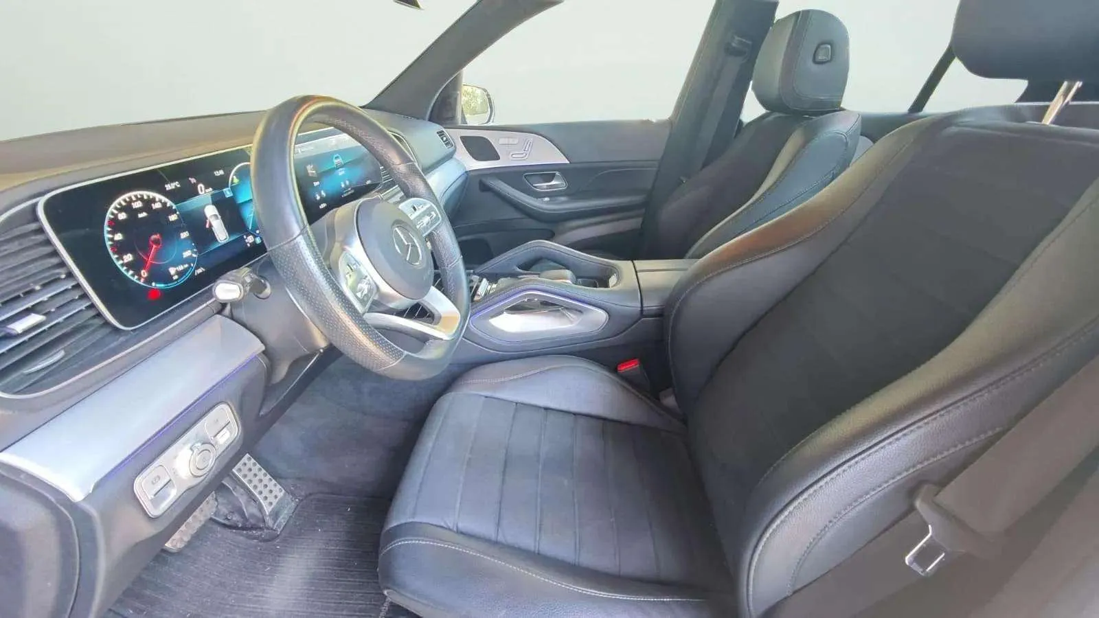 Mercedes-Benz GLE 300 d 4MATIC - foto 27