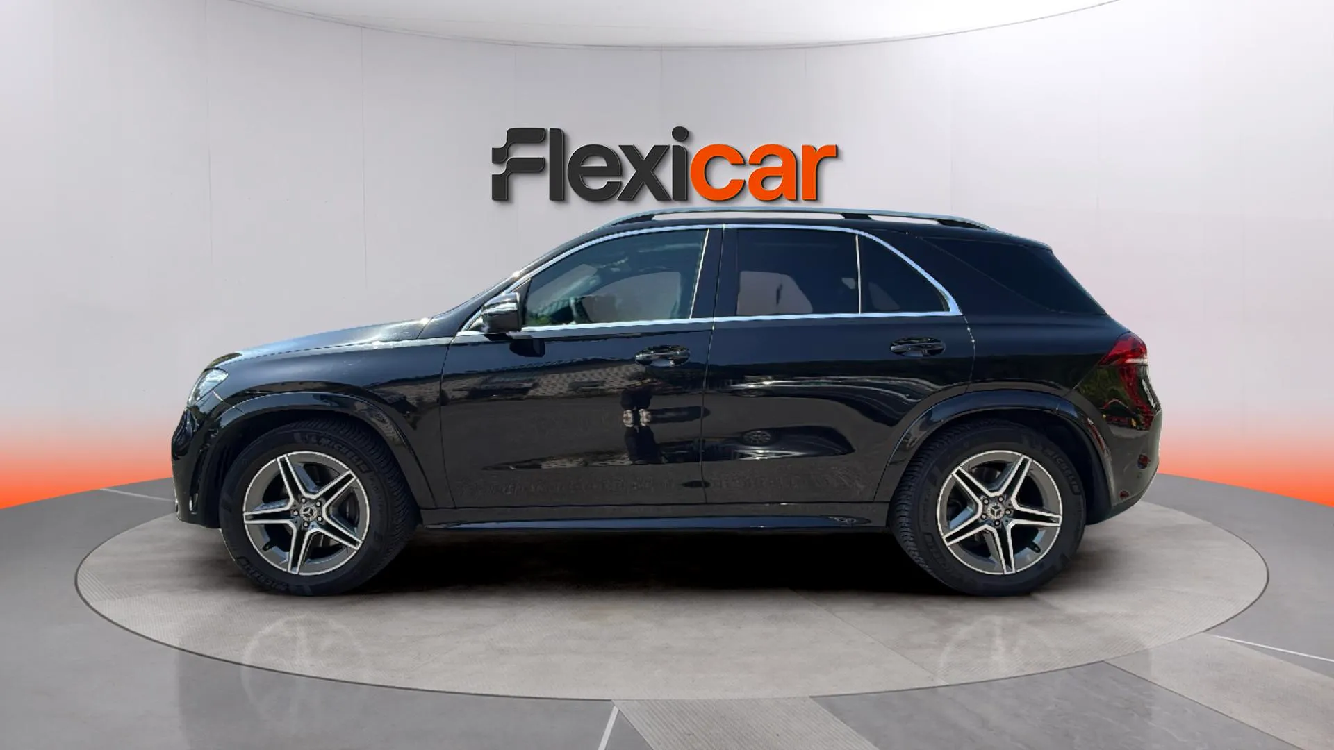 Mercedes-Benz GLE 300 d 4MATIC - foto 4