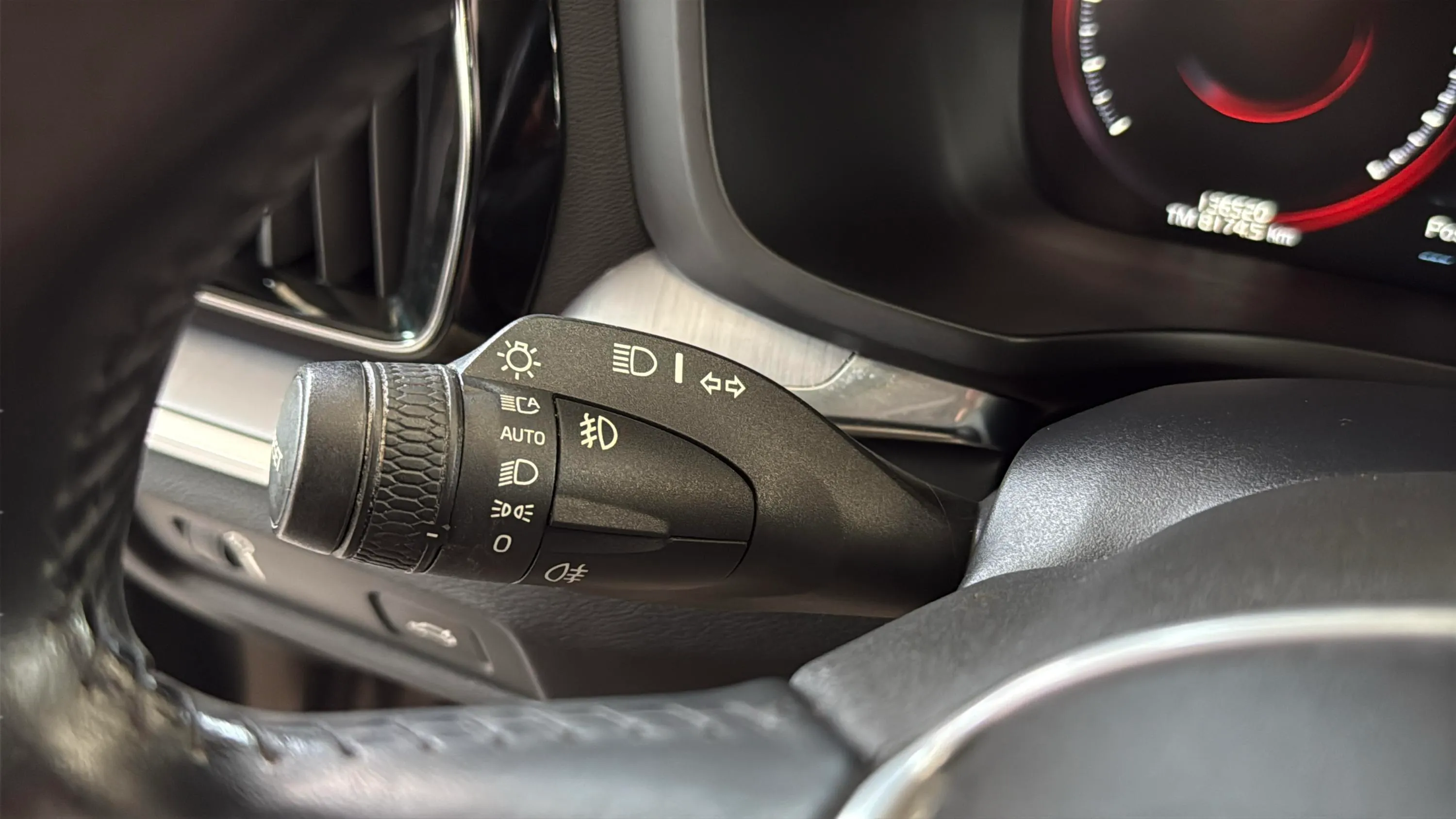 Volvo V60 2.0 B4 (D) Momentum Pro - foto 26