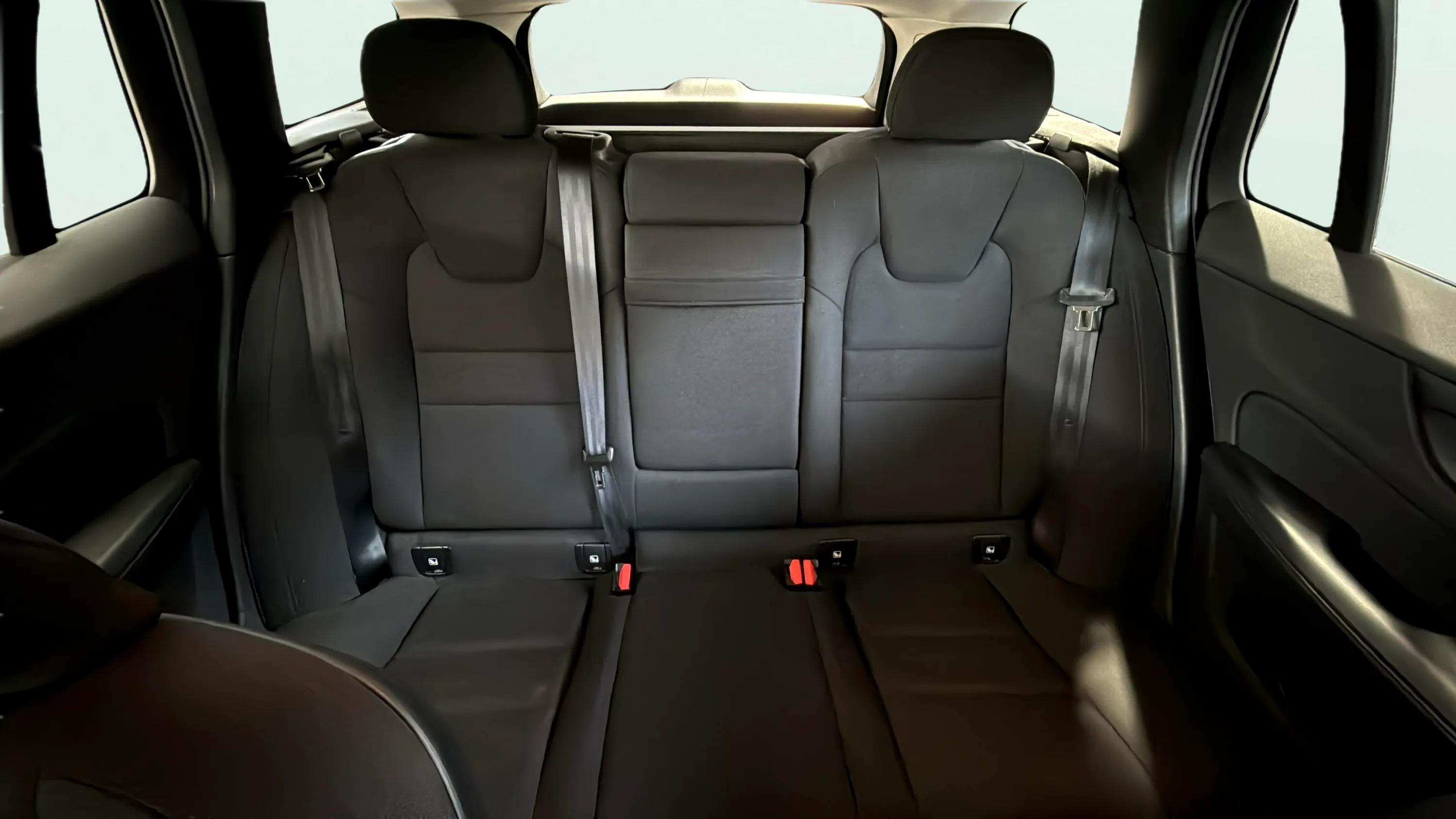 Volvo V60 2.0 B4 (D) Momentum Pro - foto 20