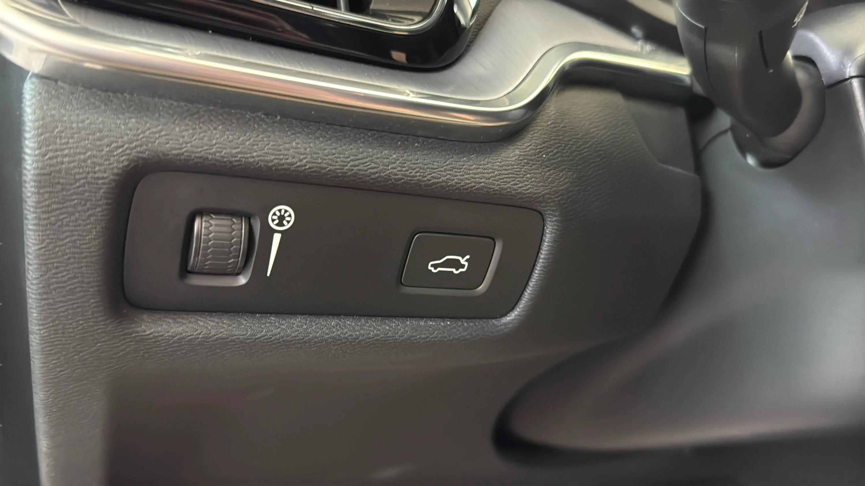 Volvo V60 2.0 B4 (D) Momentum Pro - foto 27