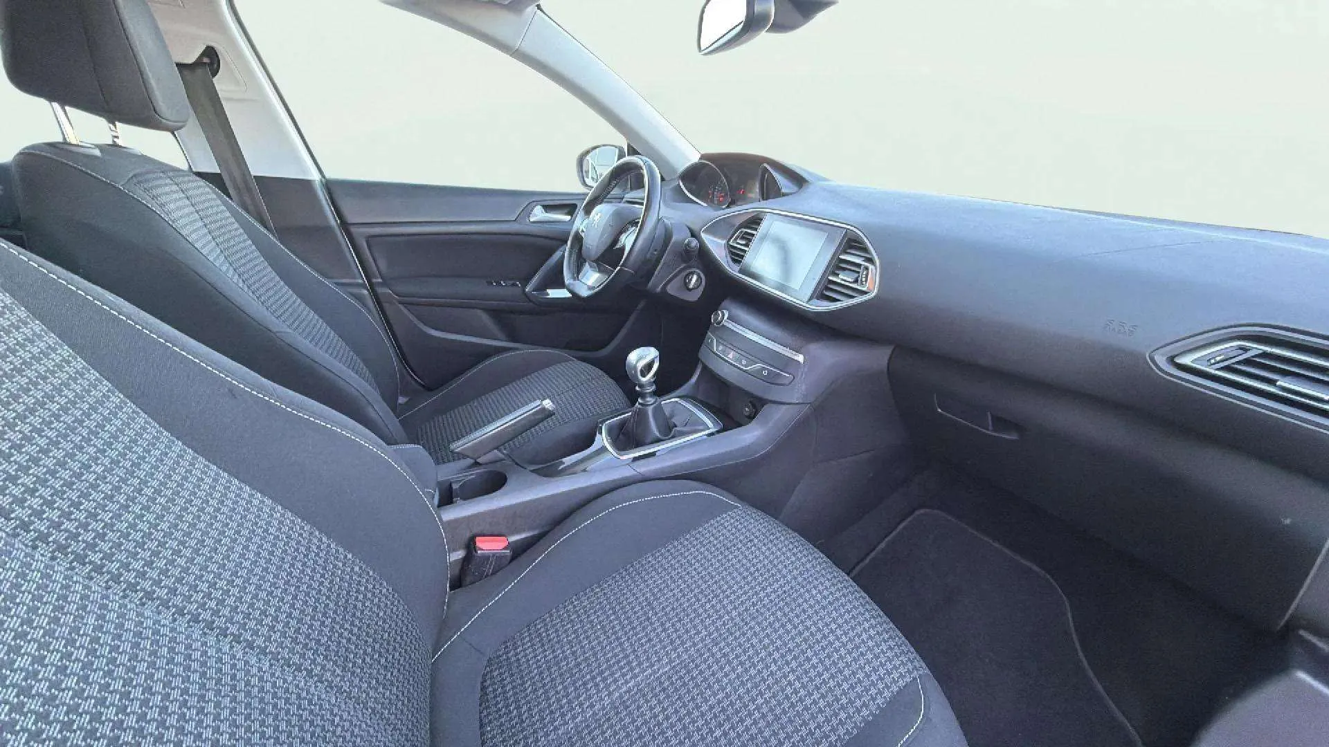 Peugeot 308 SW Access 1.6 BlueHDi - foto 13