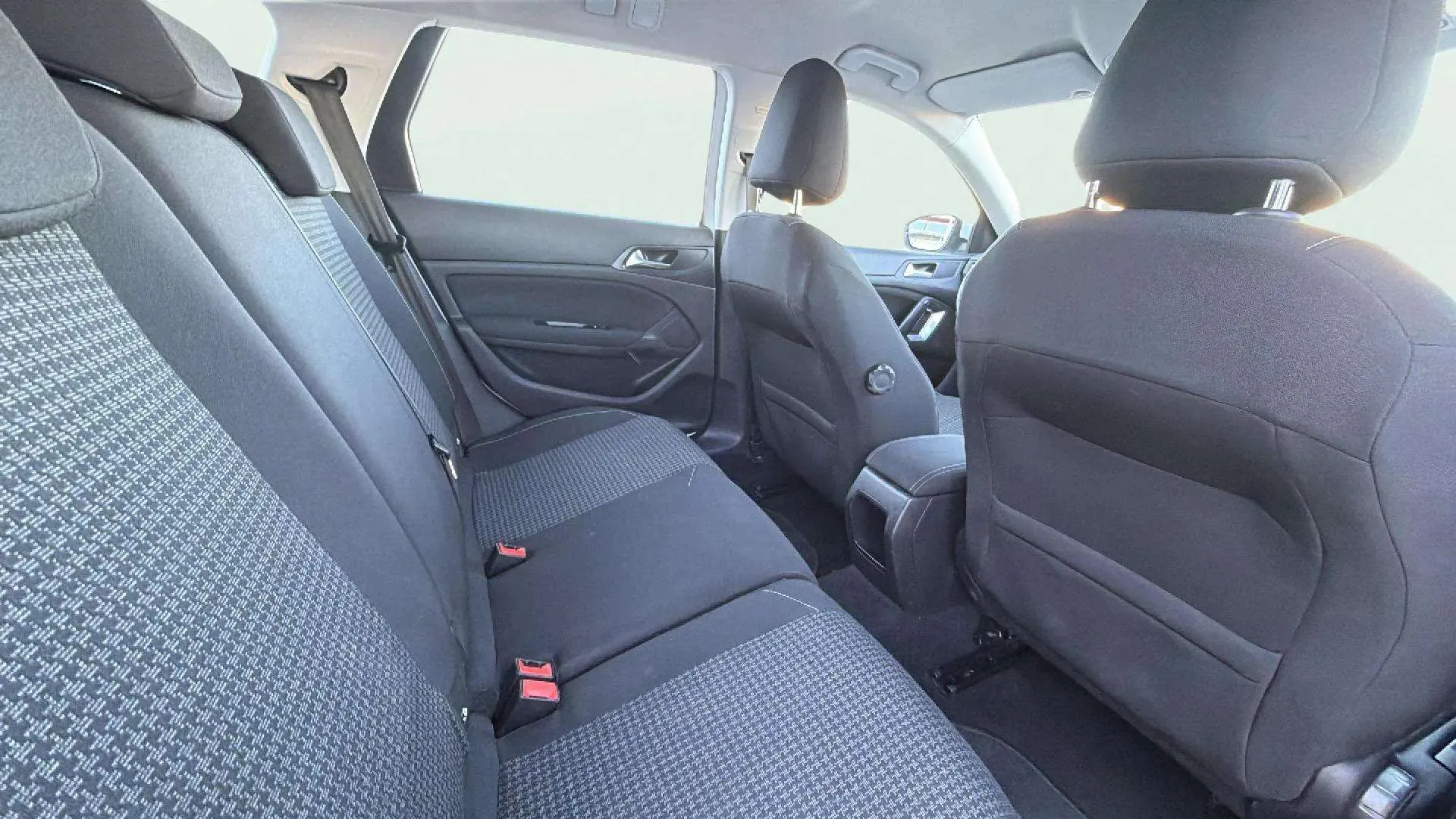 Peugeot 308 SW Access 1.6 BlueHDi - foto 14