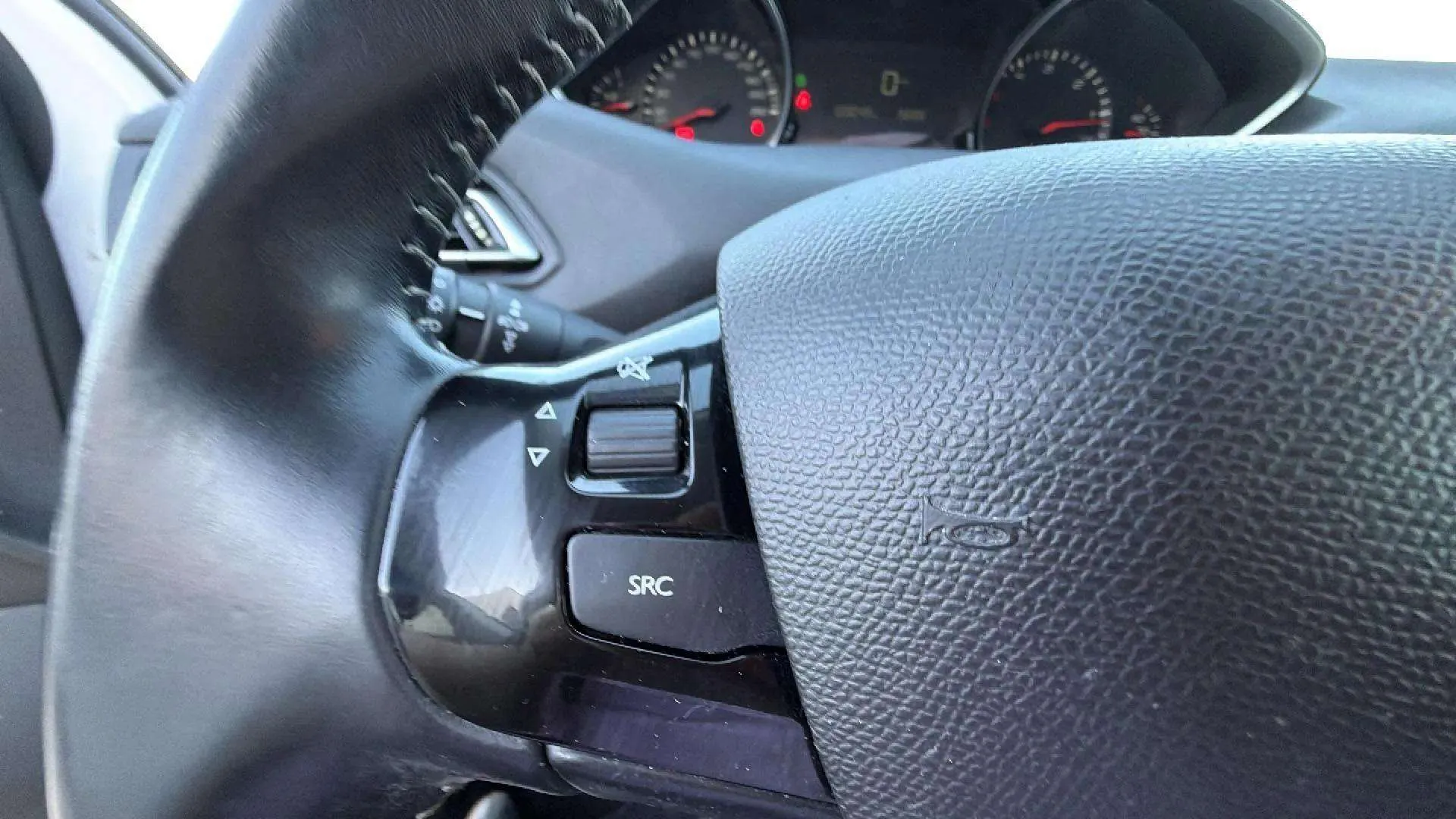 Peugeot 308 SW Access 1.6 BlueHDi - foto 19