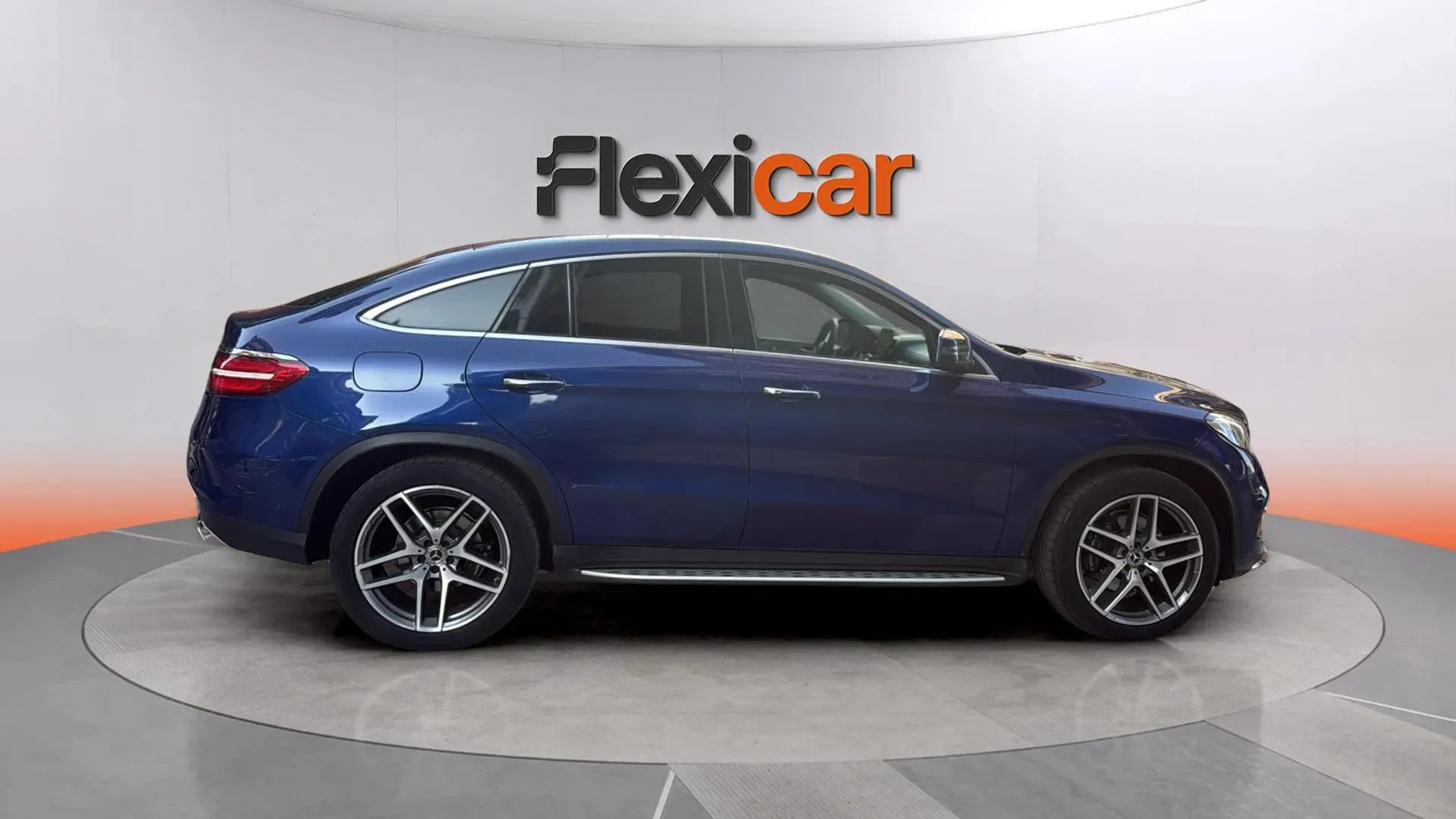 Mercedes-Benz GLE 350 d 4MATIC - foto 8