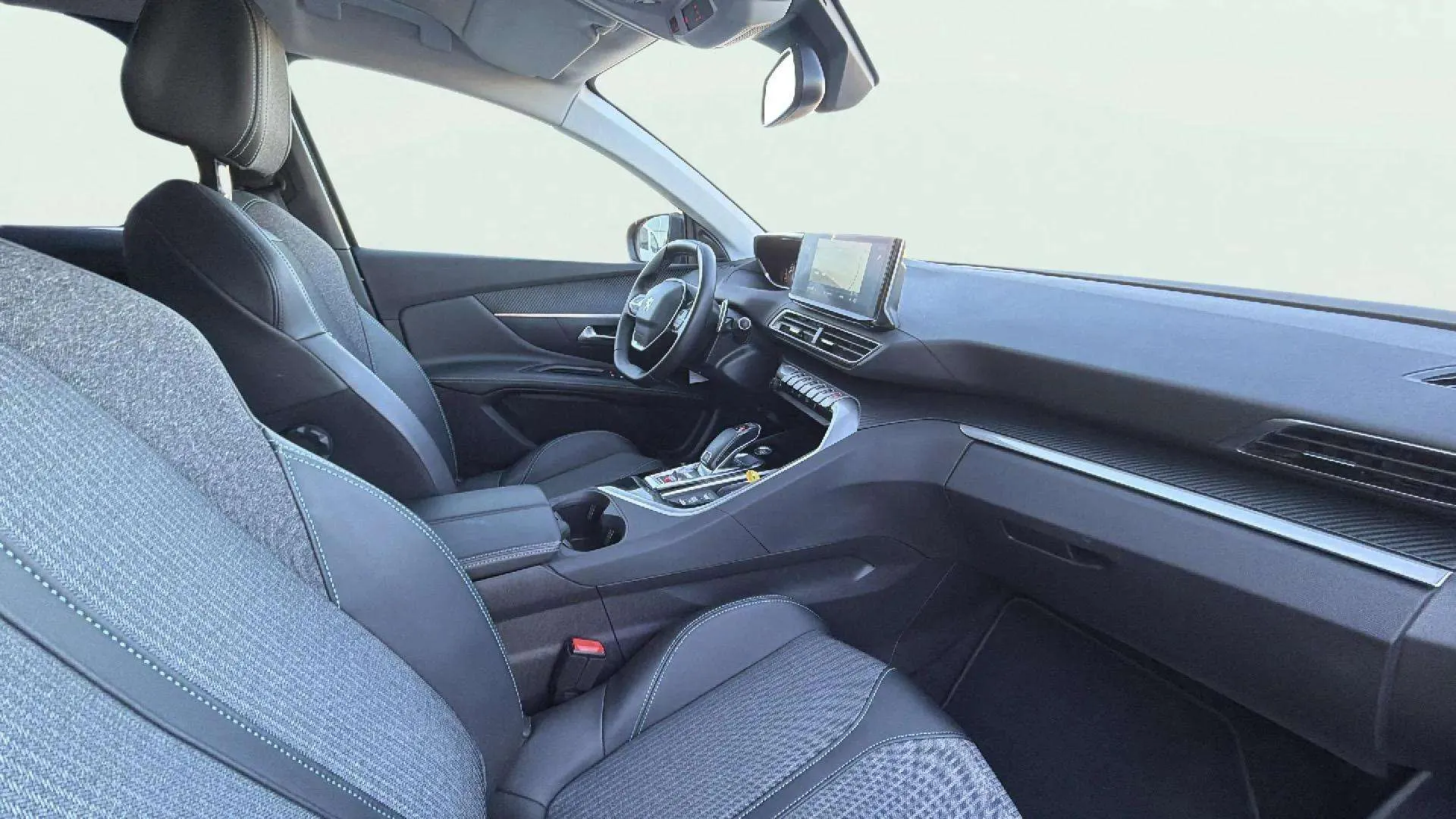 Peugeot 3008 1.5 BlueHDi Allure EAT8 - foto 12