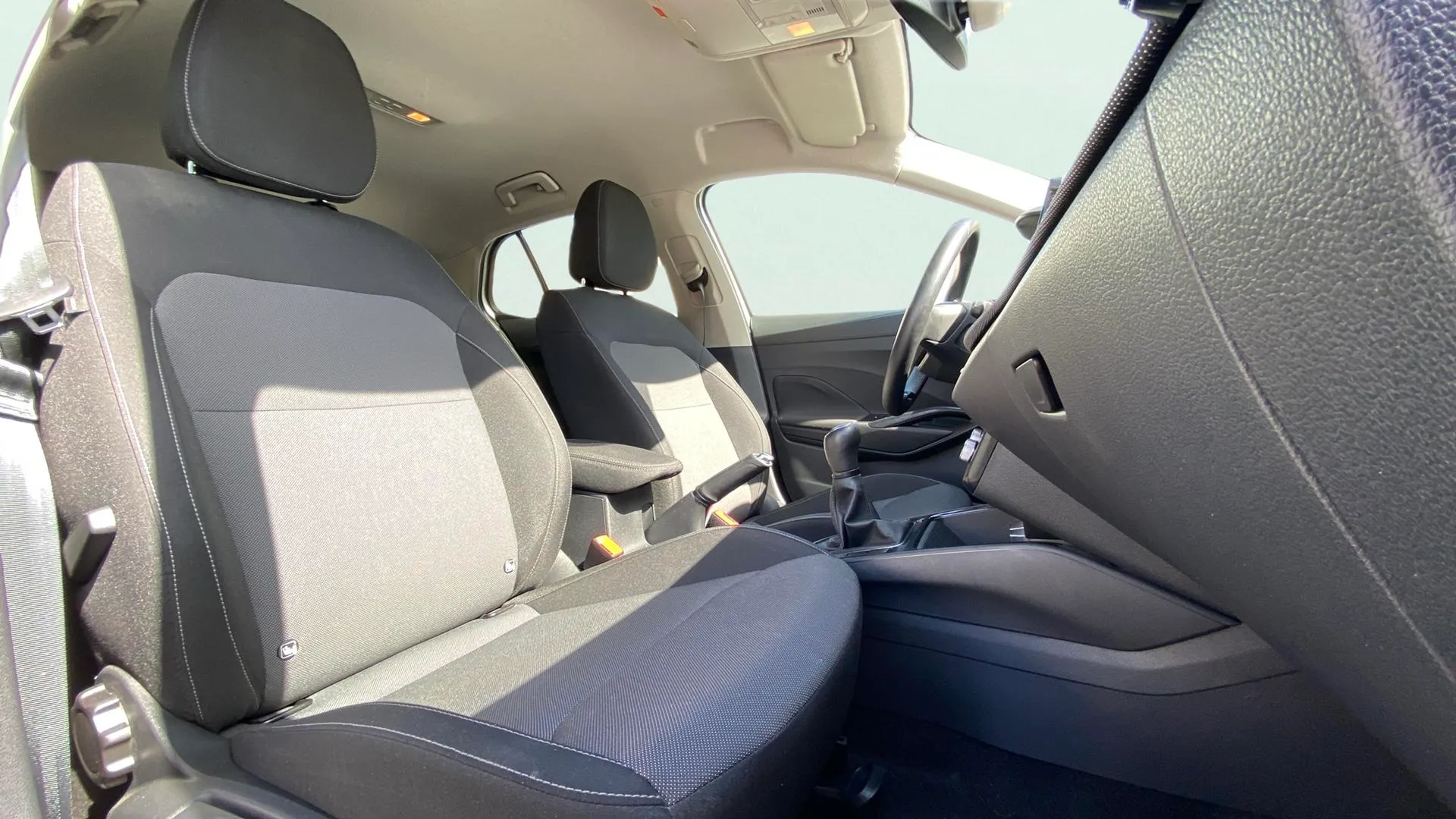 Škoda Fabia 1.0 TSI Selection - foto 13
