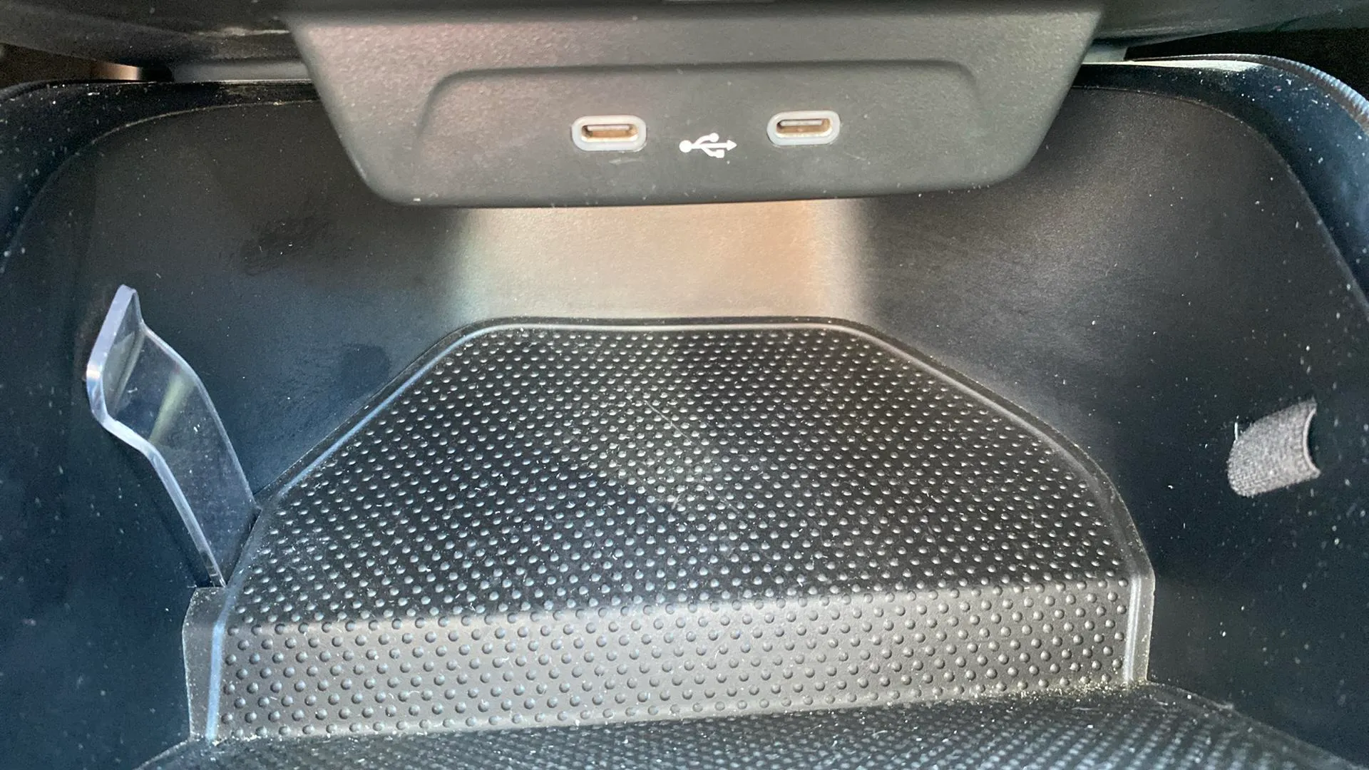 Škoda Fabia 1.0 TSI Selection - foto 22