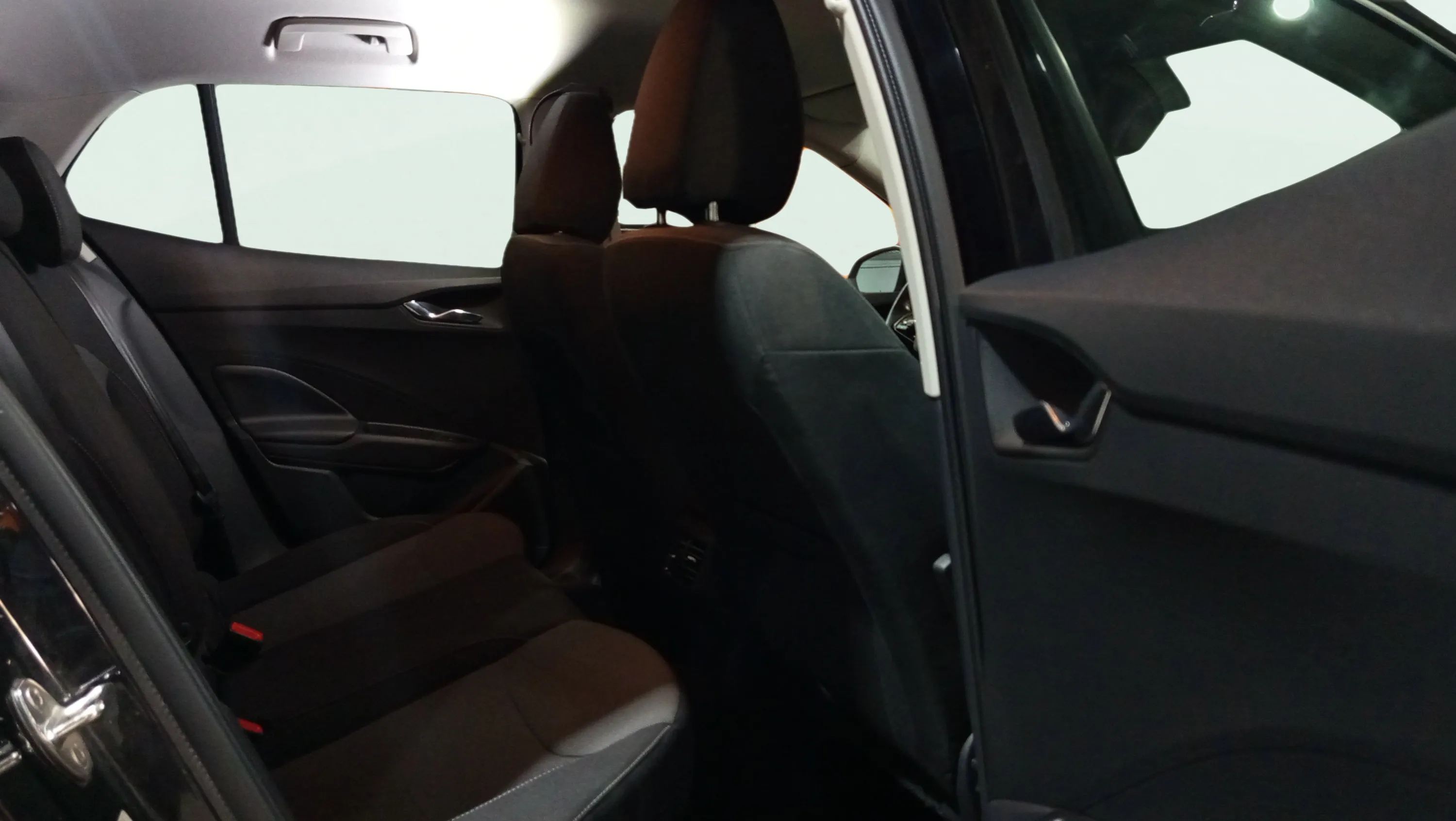 Škoda Fabia 1.0 TSI Selection - foto 16