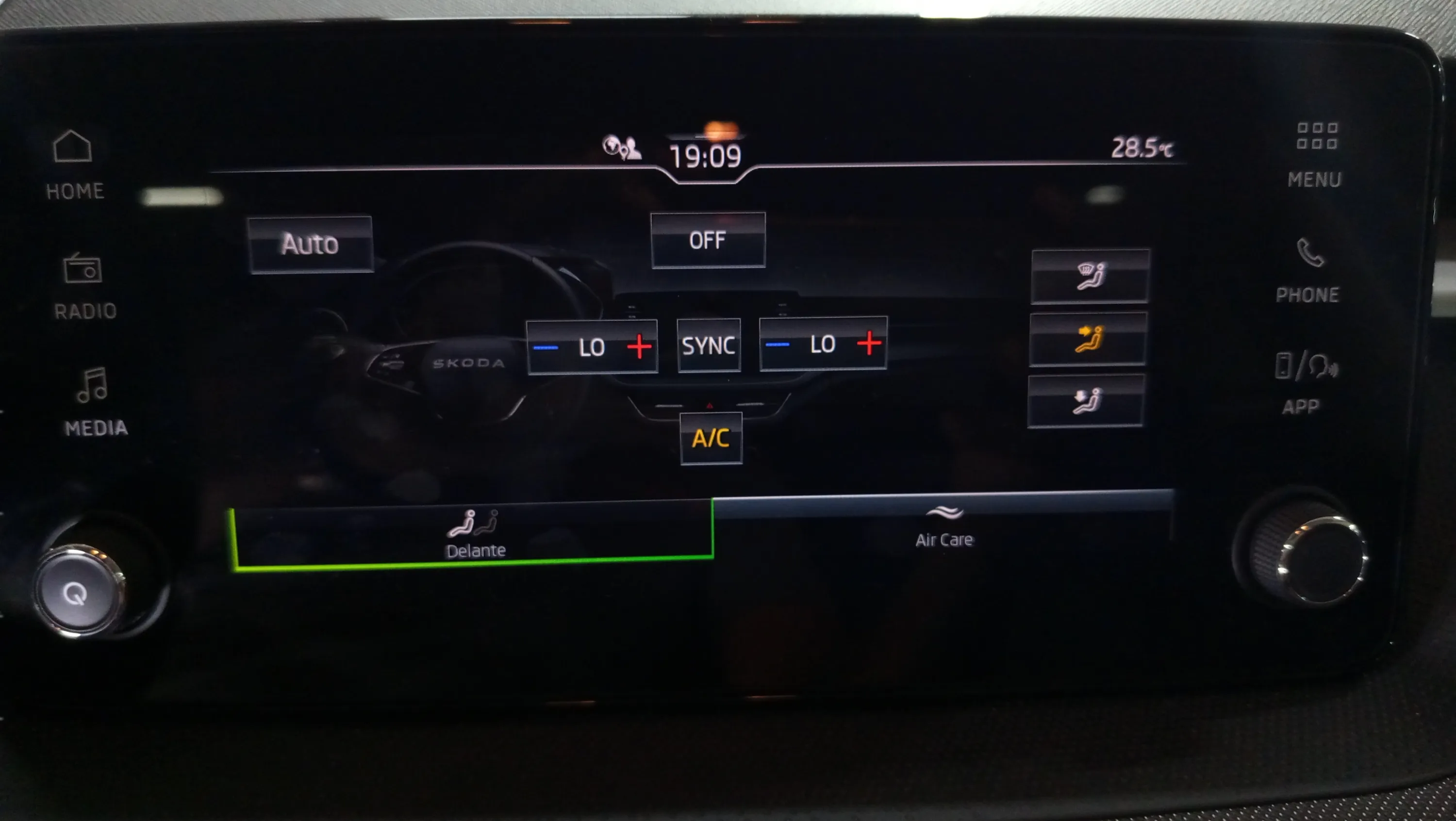 Škoda Fabia 1.0 TSI Selection - foto 24