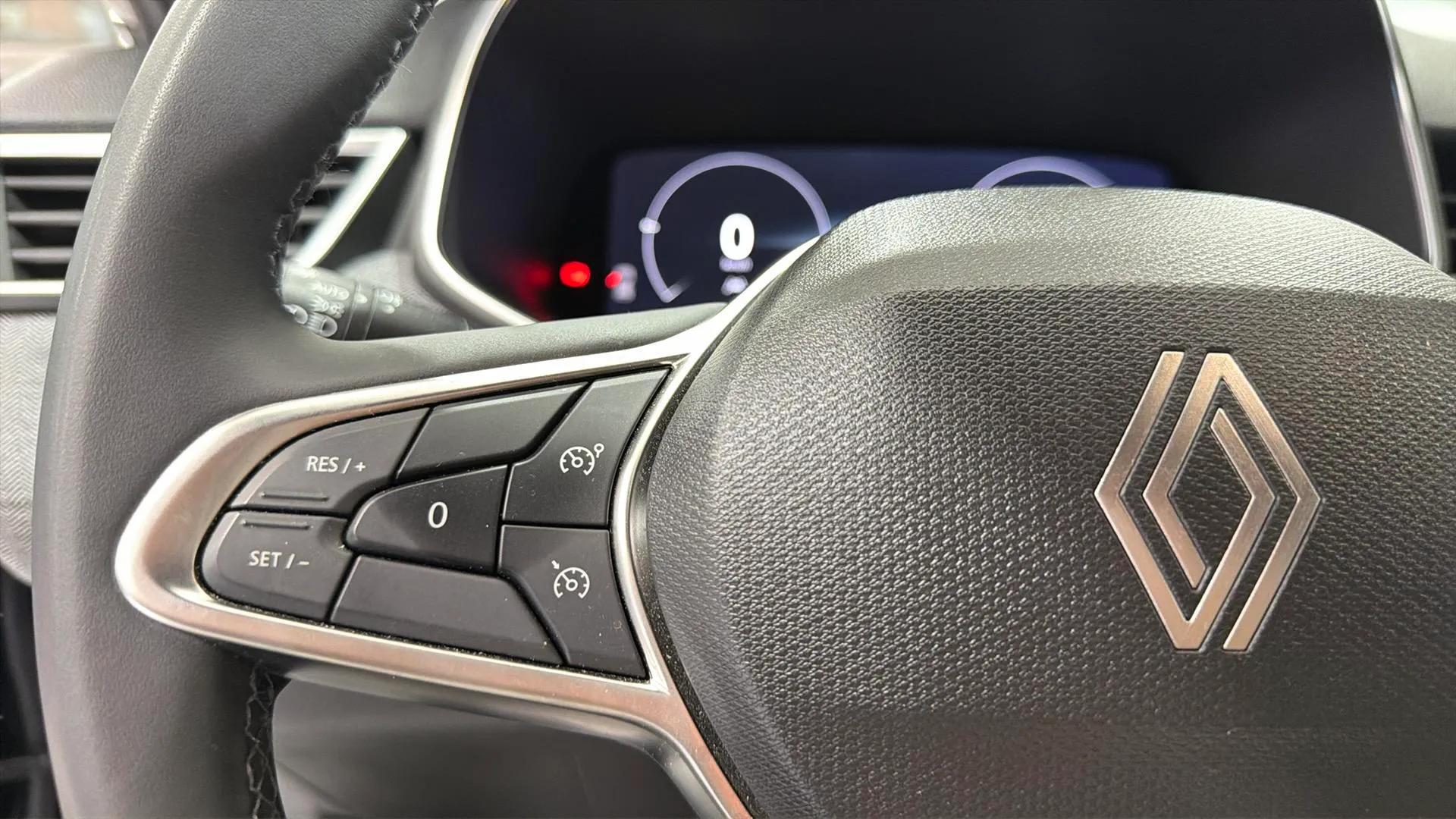 Renault Clio Techno TCe 90 - foto 10