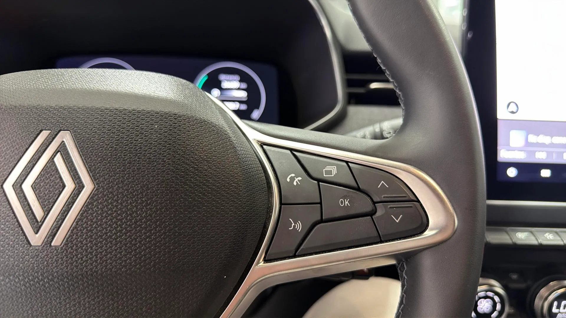 Renault Clio Techno TCe 90 - foto 11