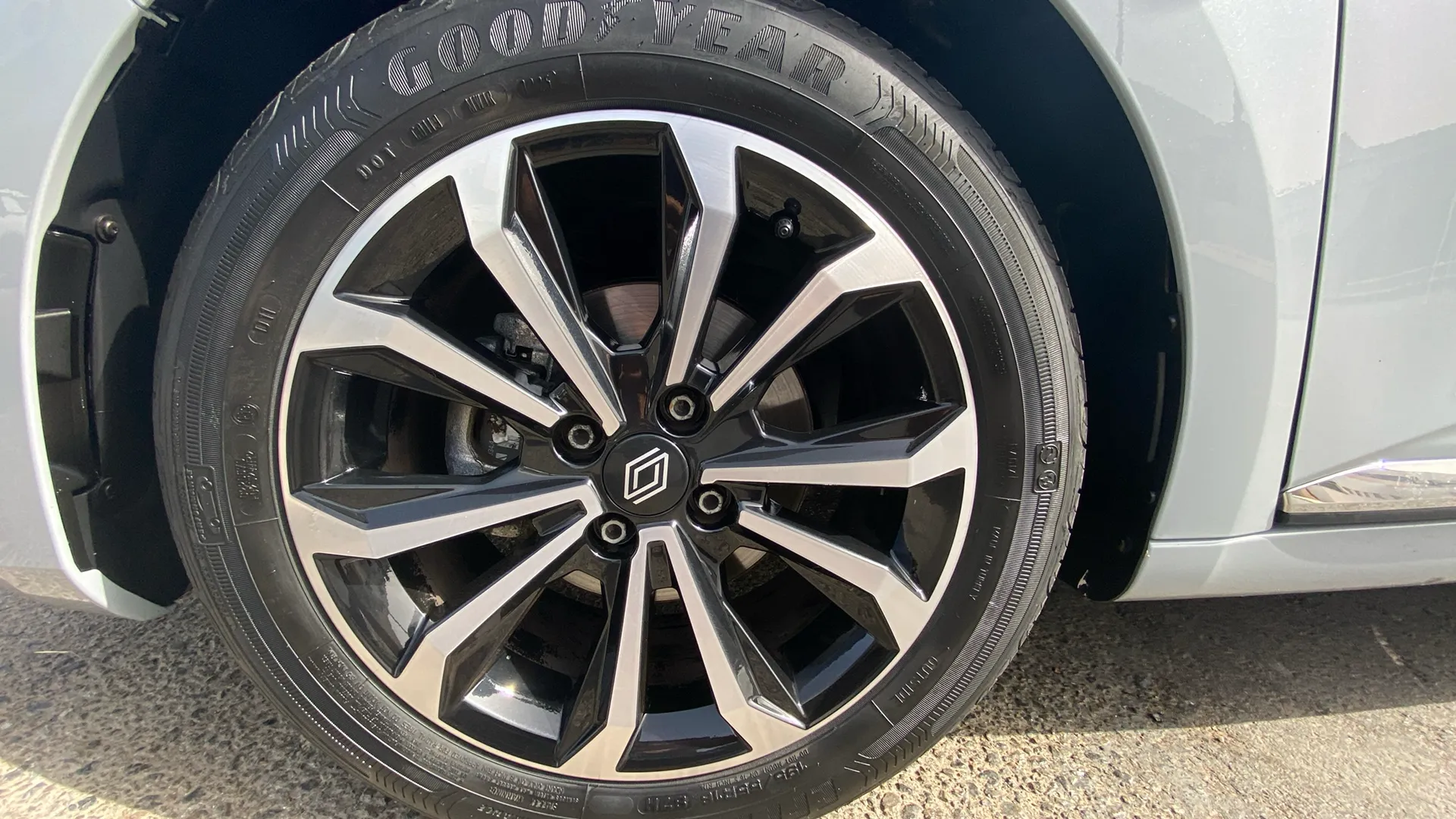Renault Clio Techno TCe 90 - foto 18