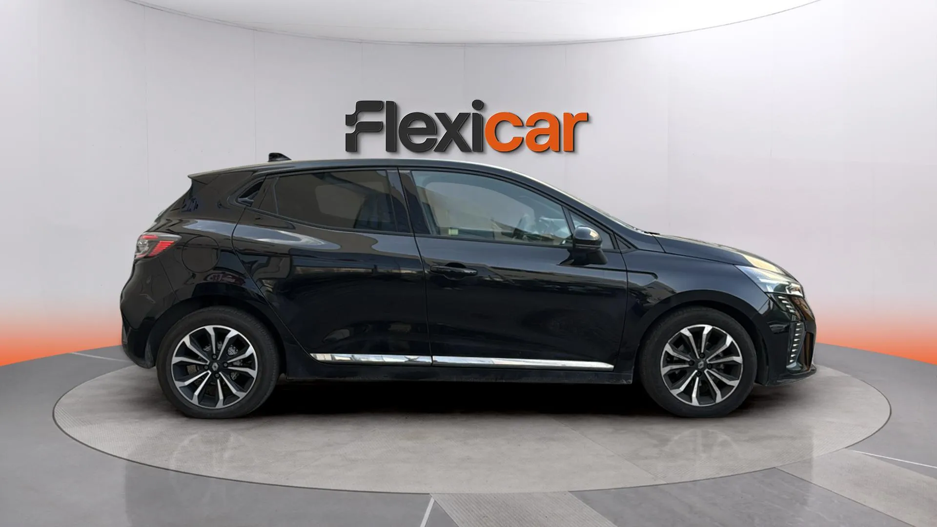 Renault Clio Techno TCe 90 - foto 8