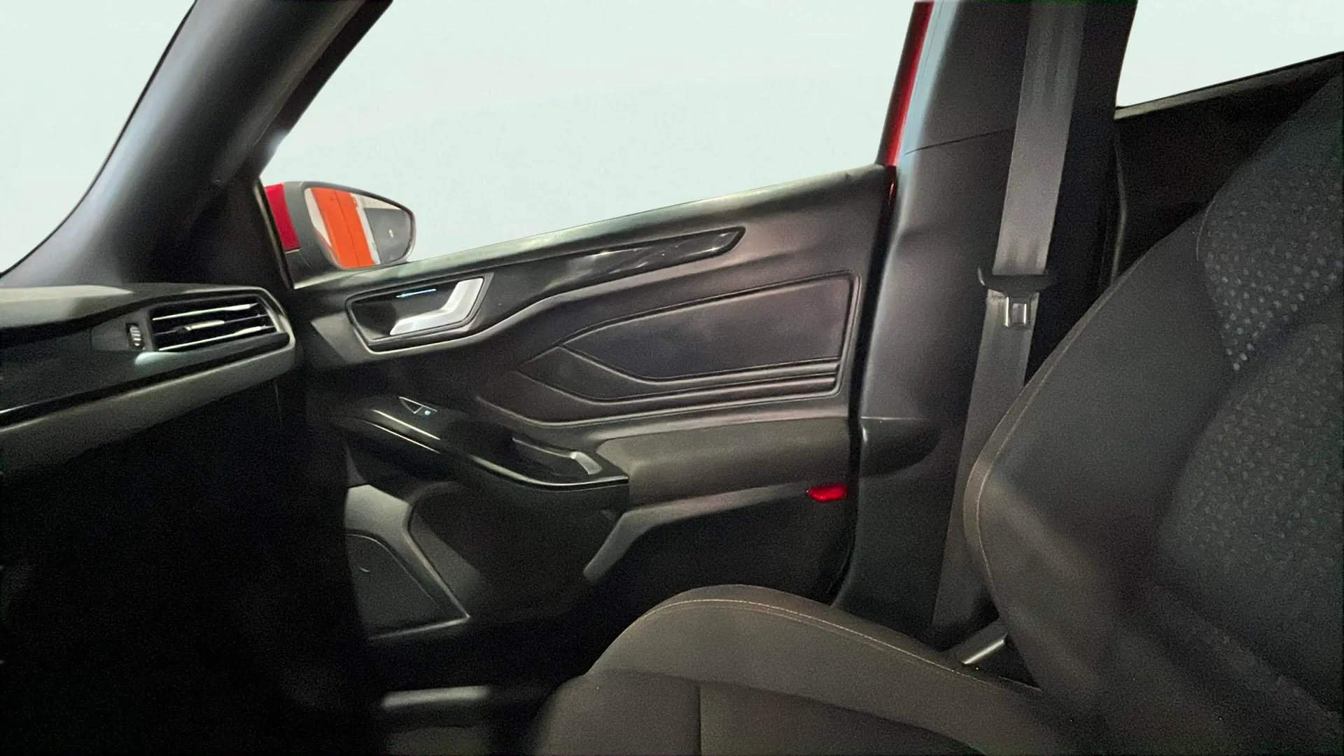 Ford Focus 1.0 EcoBoost Active X SB - foto 23