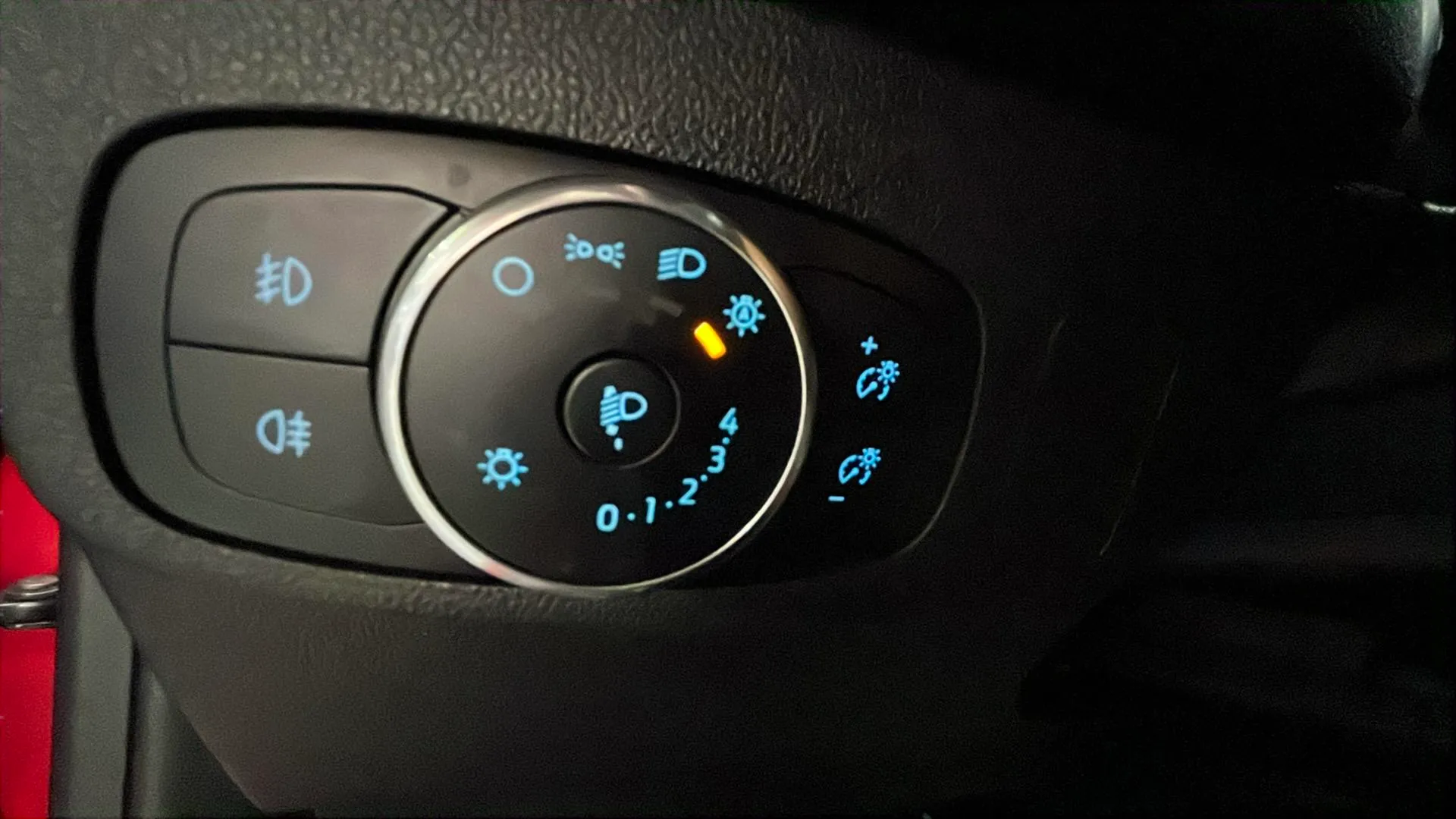Ford Focus 1.0 EcoBoost Active X SB - foto 13