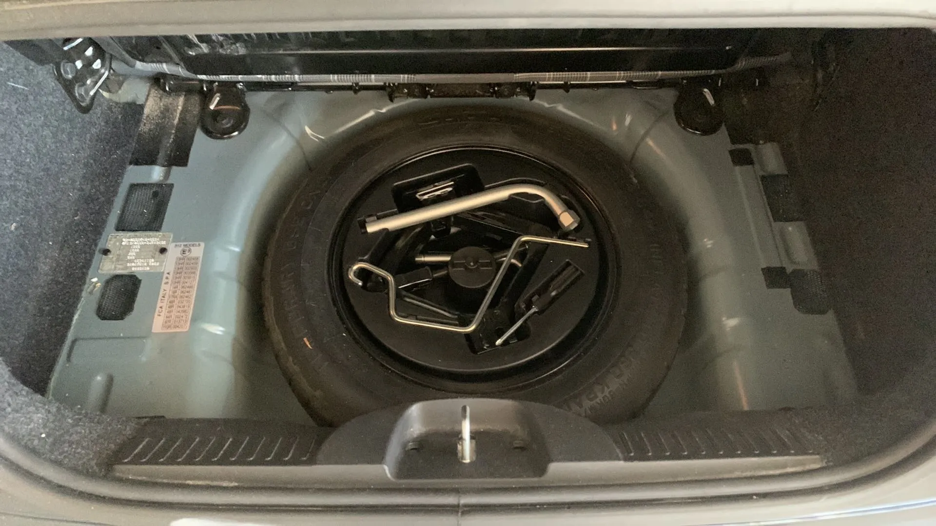 Fiat 500 Connect 1.0 Hybrid - foto 22
