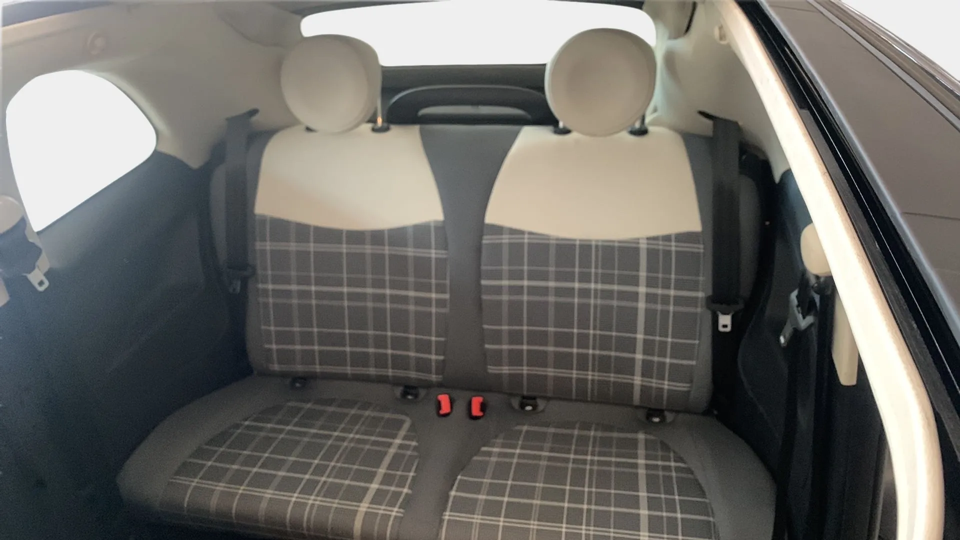 Fiat 500 Connect 1.0 Hybrid - foto 18