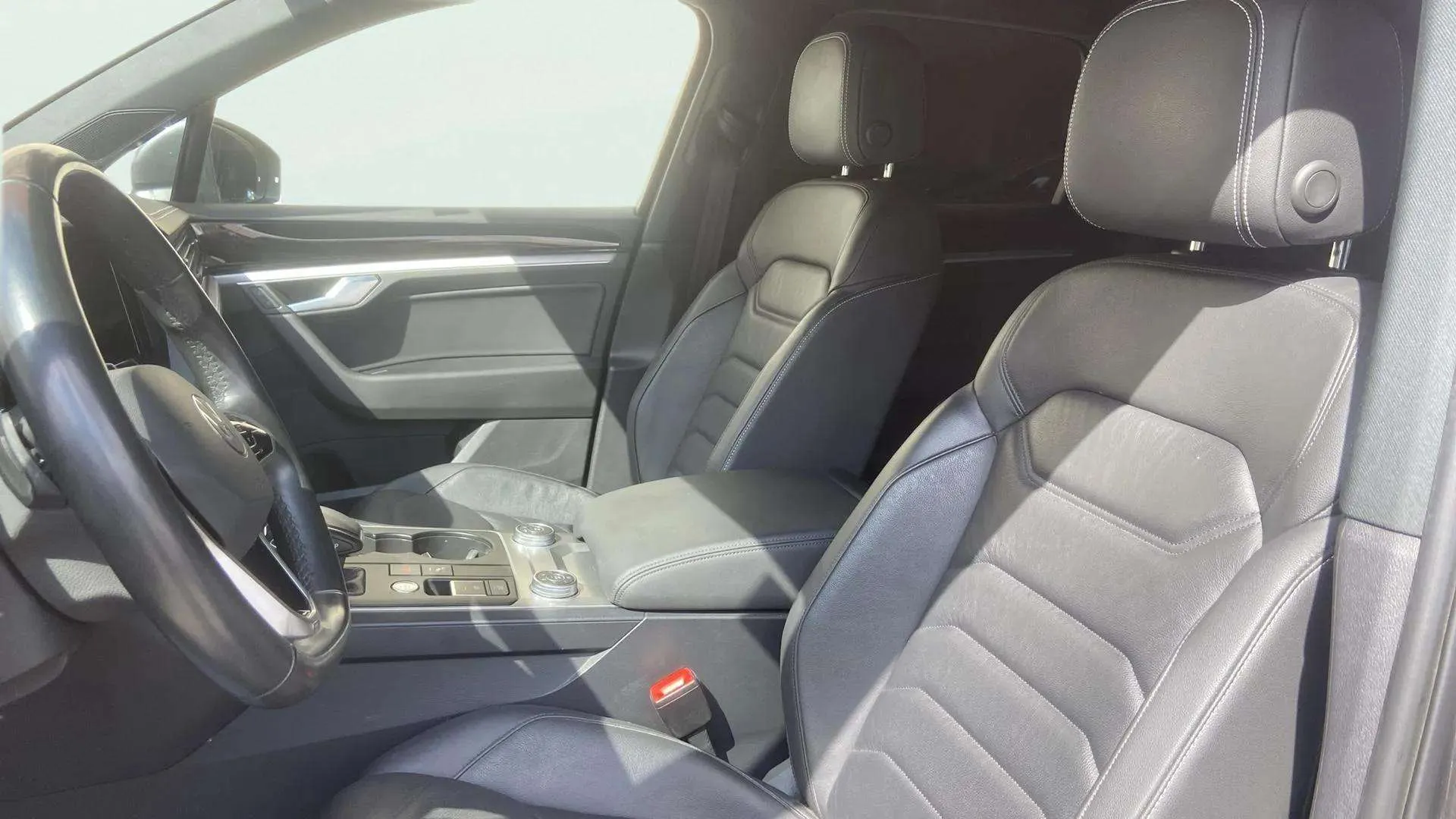 Volkswagen Touareg R-Line 3.0 V6 TDI Tip 4M - foto 22