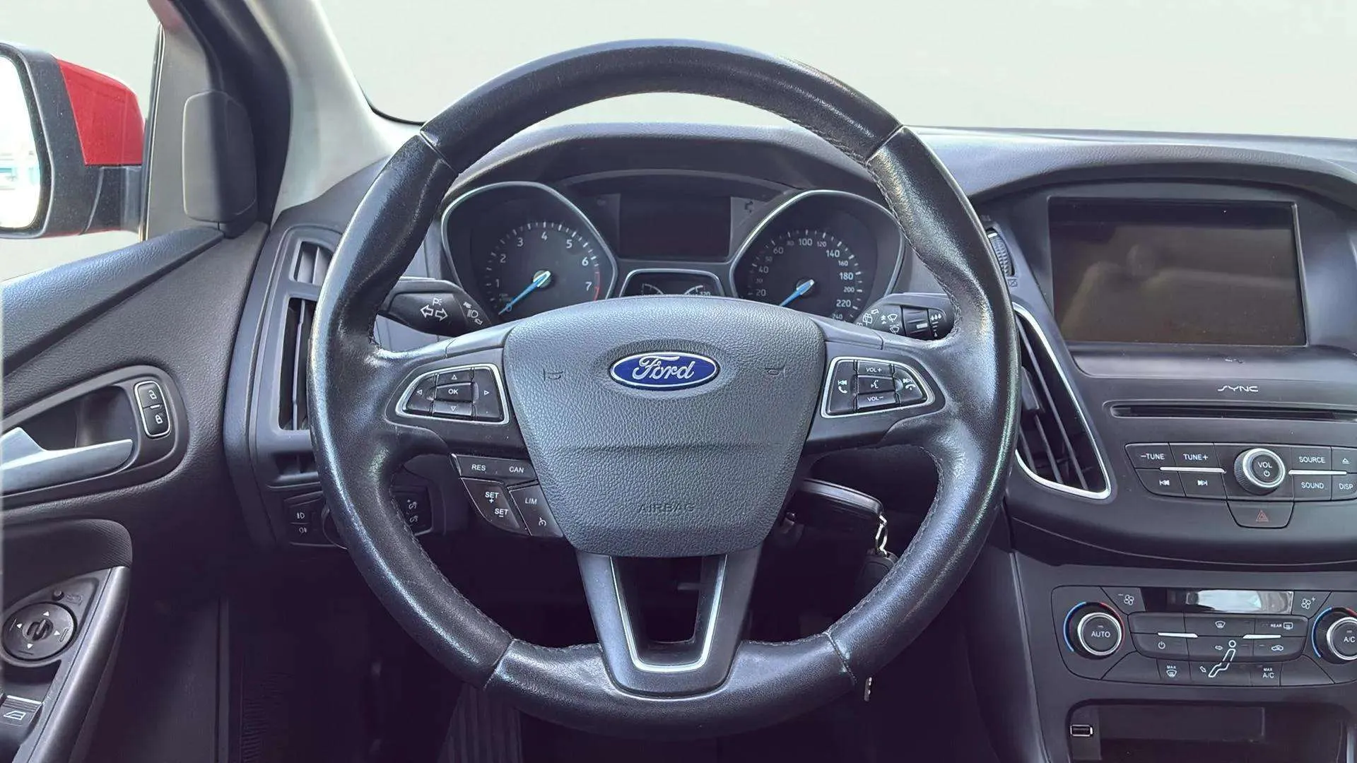 Ford Focus 1.0 EcoBoost Trend+ - foto 14