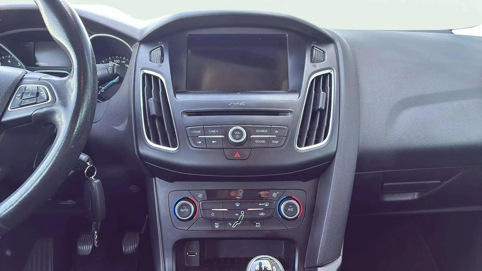 Ford Focus 1.0 EcoBoost Trend+ - foto 22