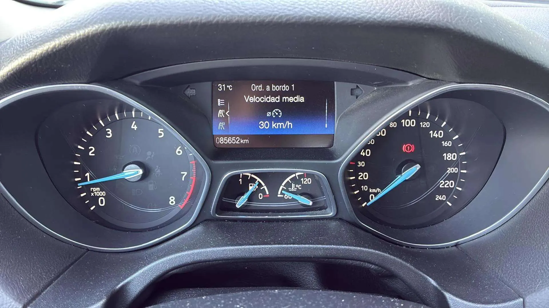Ford Focus 1.0 EcoBoost Trend+ - foto 15
