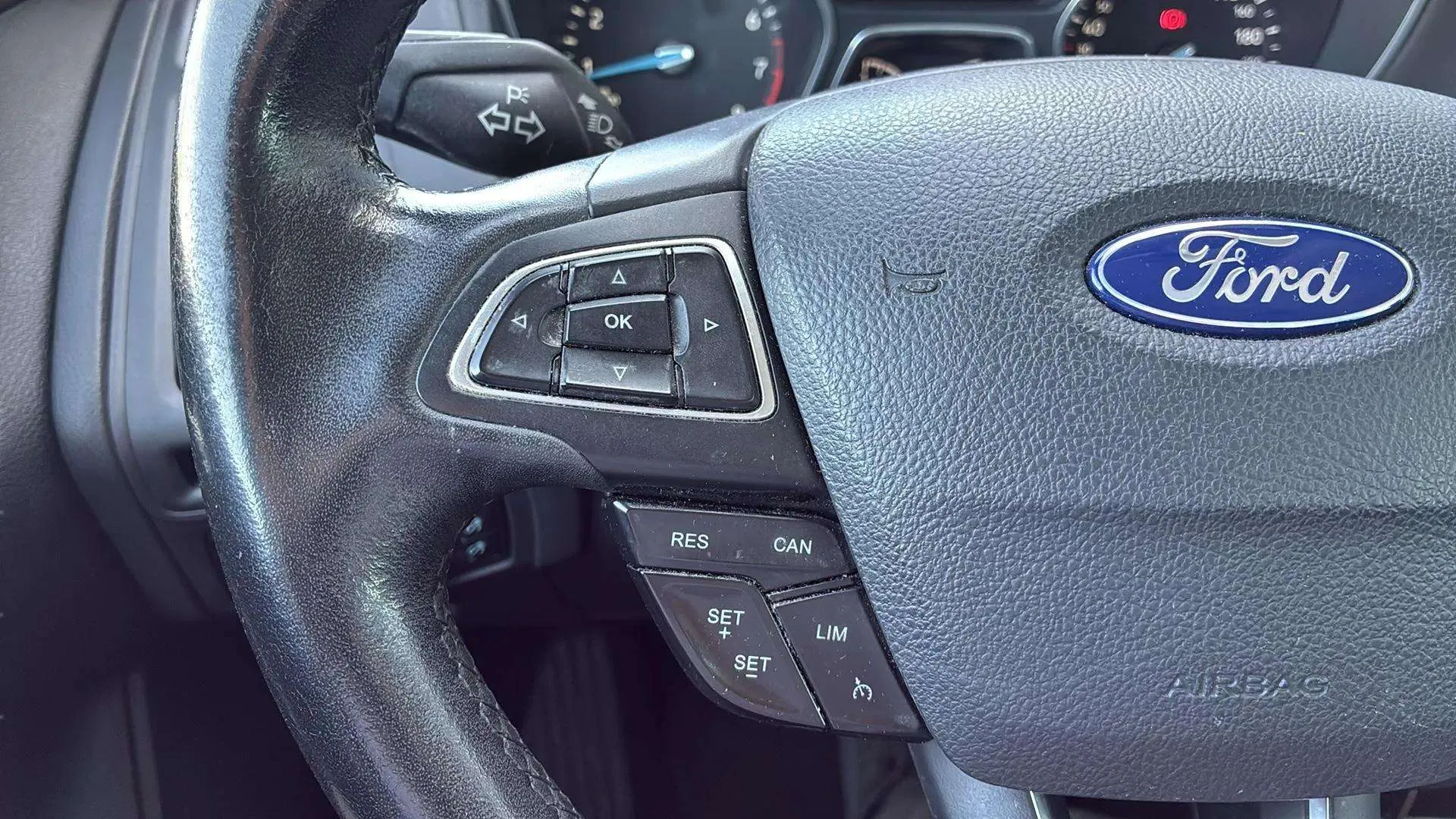 Ford Focus 1.0 EcoBoost Trend+ - foto 16