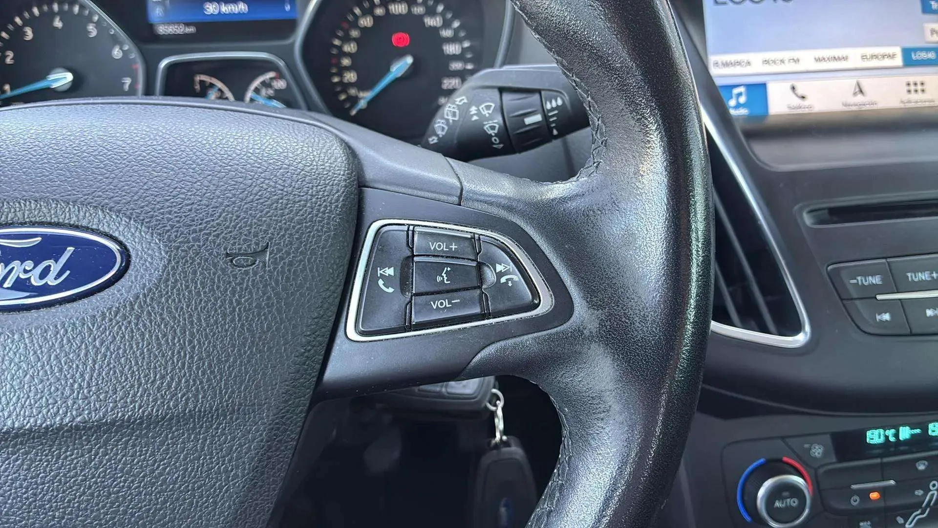 Ford Focus 1.0 EcoBoost Trend+ - foto 17