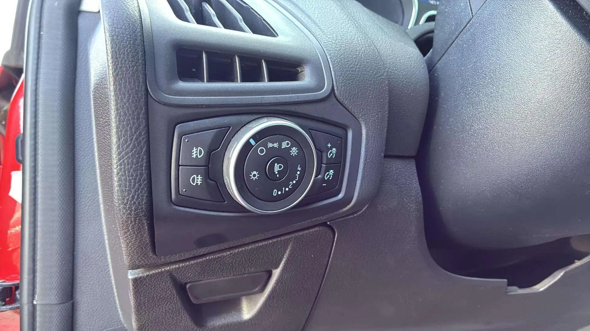 Ford Focus 1.0 EcoBoost Trend+ - foto 13