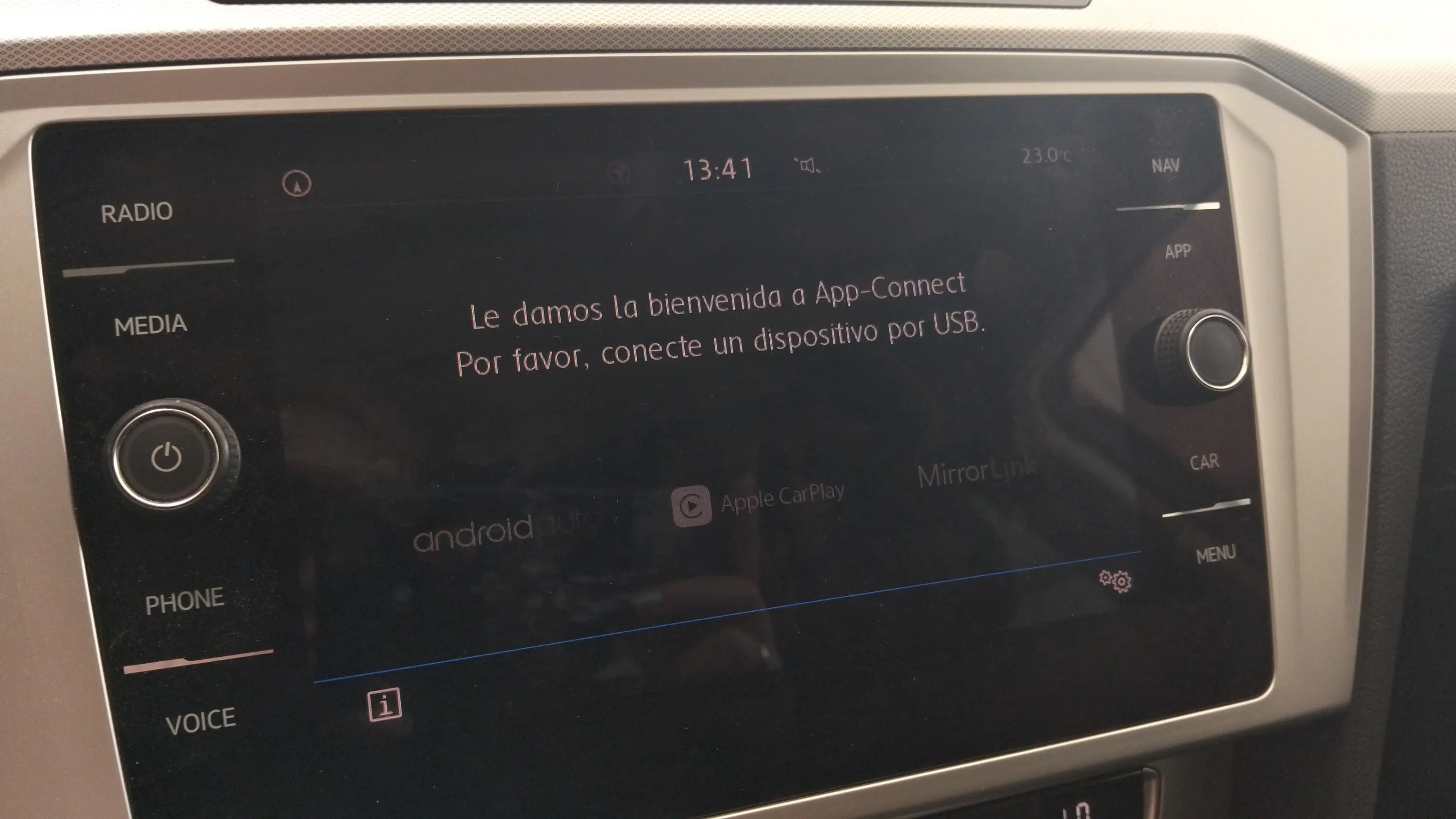 Volkswagen Passat Advance 2.0 TDI DSG Variant - foto 20
