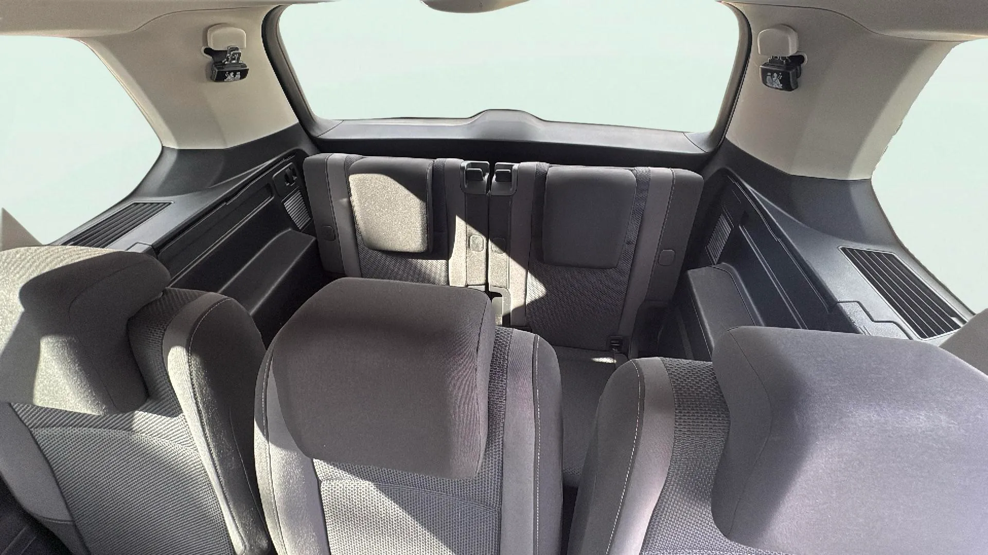 Volkswagen Touran Advance 1.6 TDI DSG - foto 20