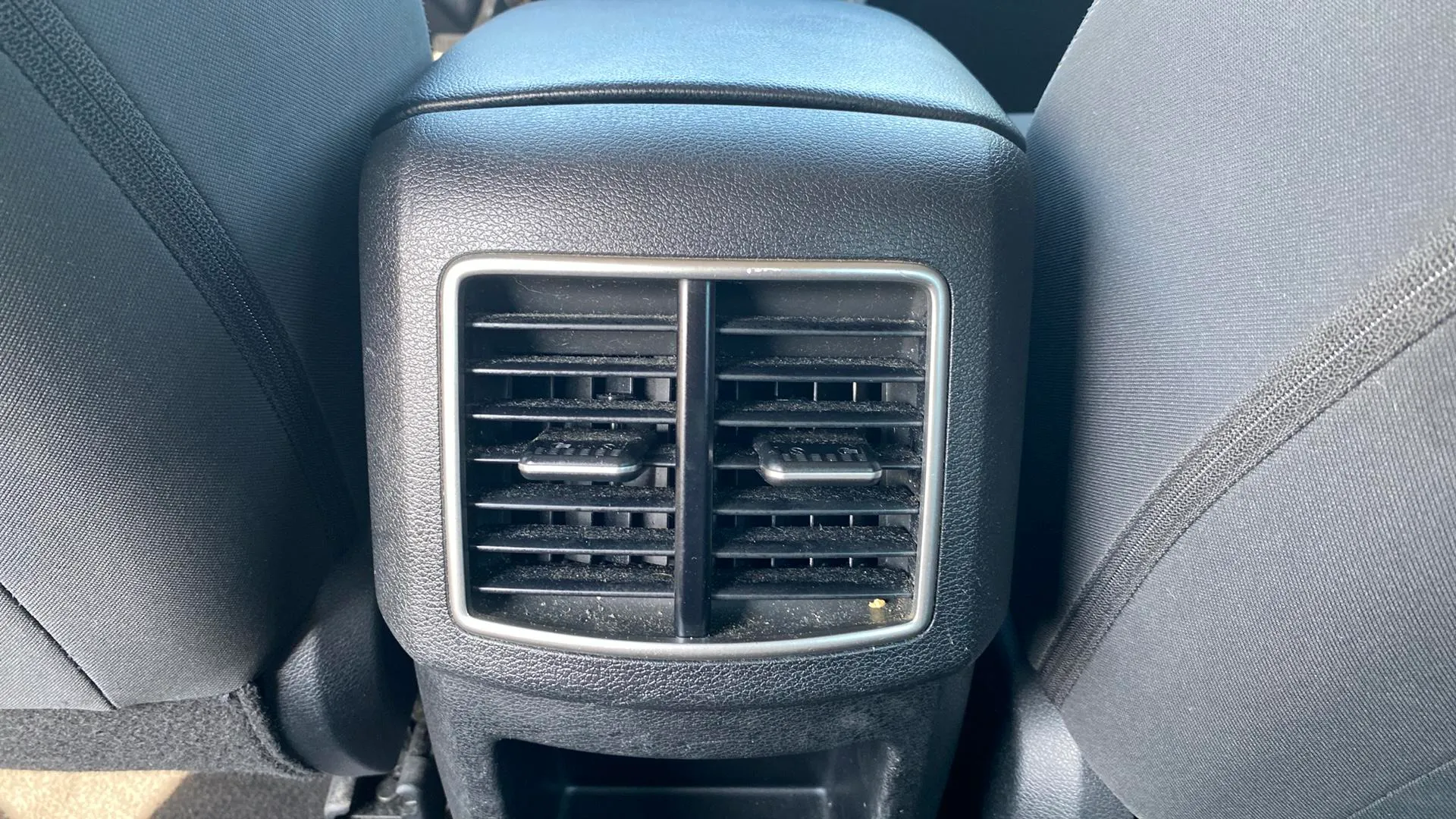Kia Sportage 1.6 T-GDi Drive 4x2 - foto 25