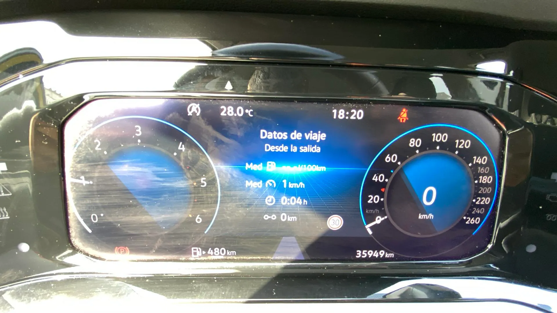 Volkswagen Golf 2.0 TDI - foto 12