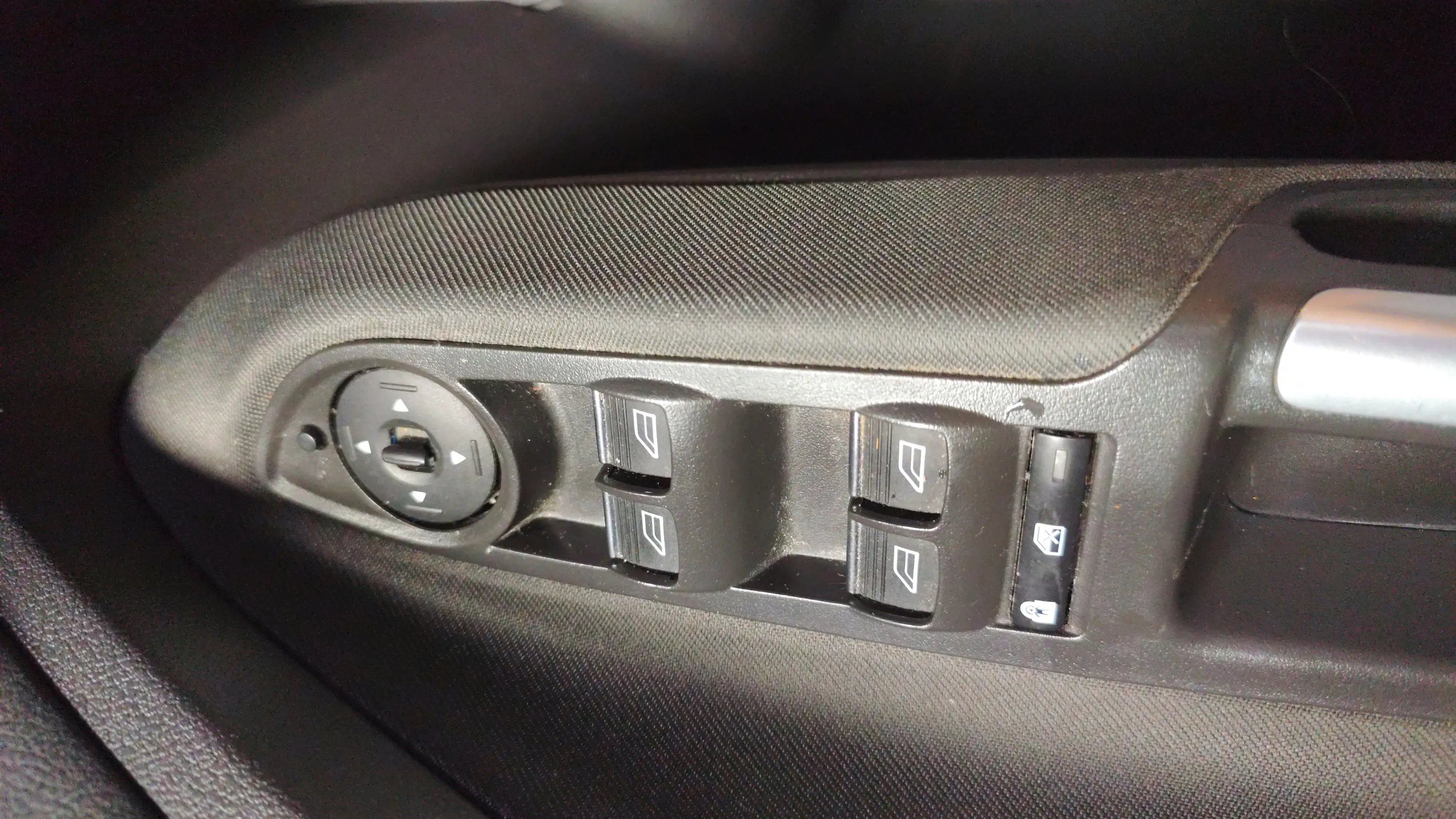 Ford C-Max 1.0 EcoBoost Titanium - foto 20