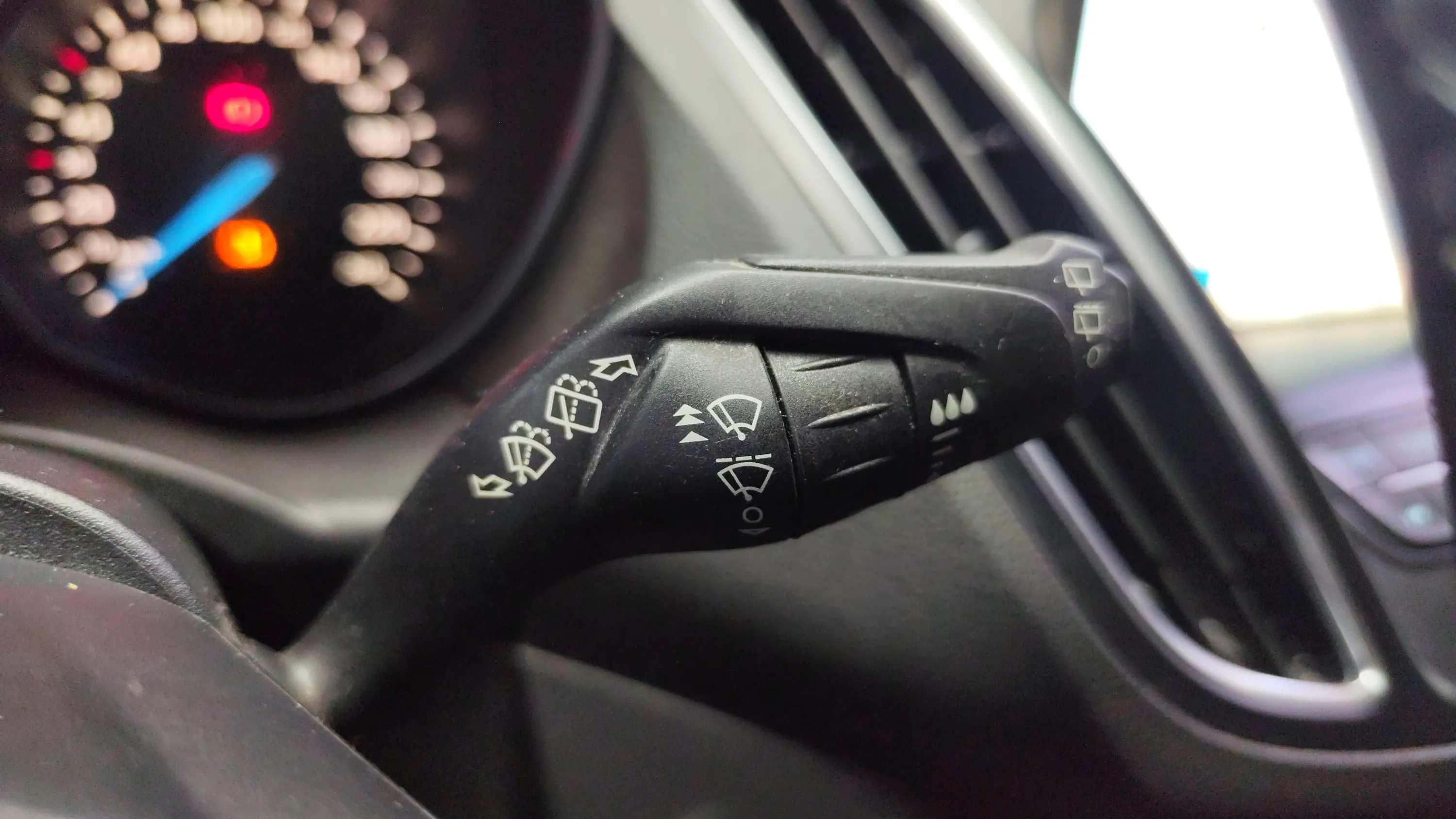 Ford C-Max 1.0 EcoBoost Titanium - foto 16