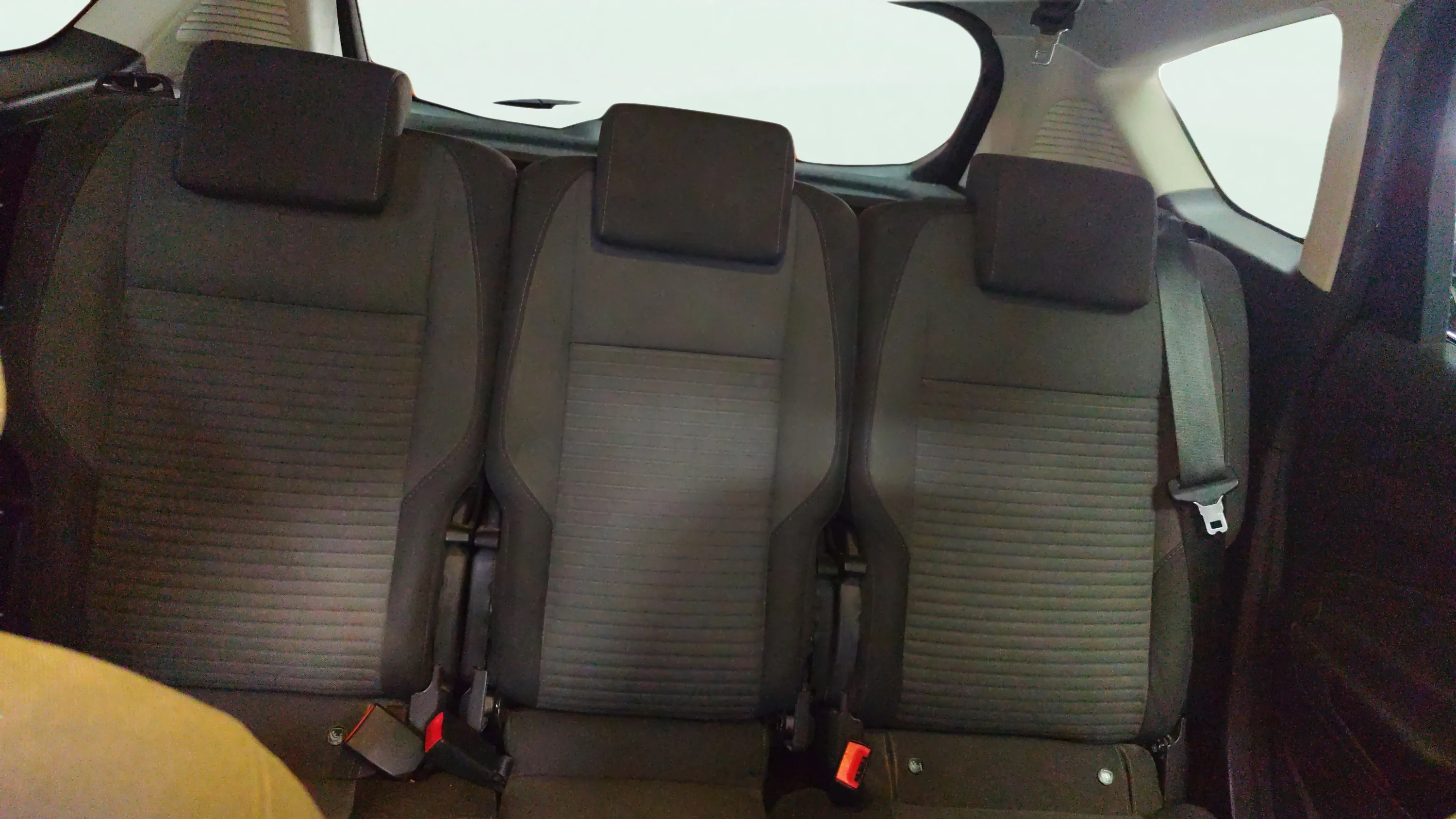 Ford C-Max 1.0 EcoBoost Titanium - foto 24