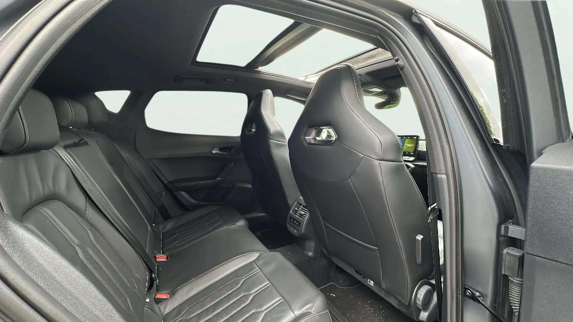 Cupra Formentor 2.0 TSI VZ 4Drive DSG - foto 19
