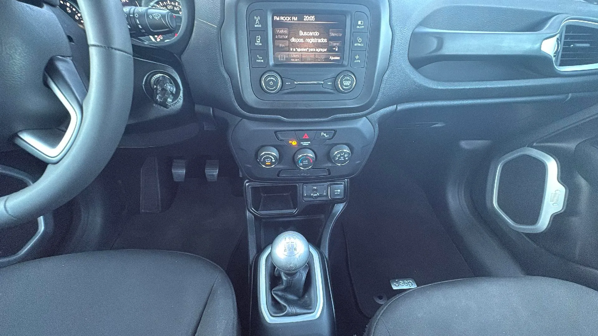 Jeep Renegade 1.0G Longitude 4x2 - foto 17