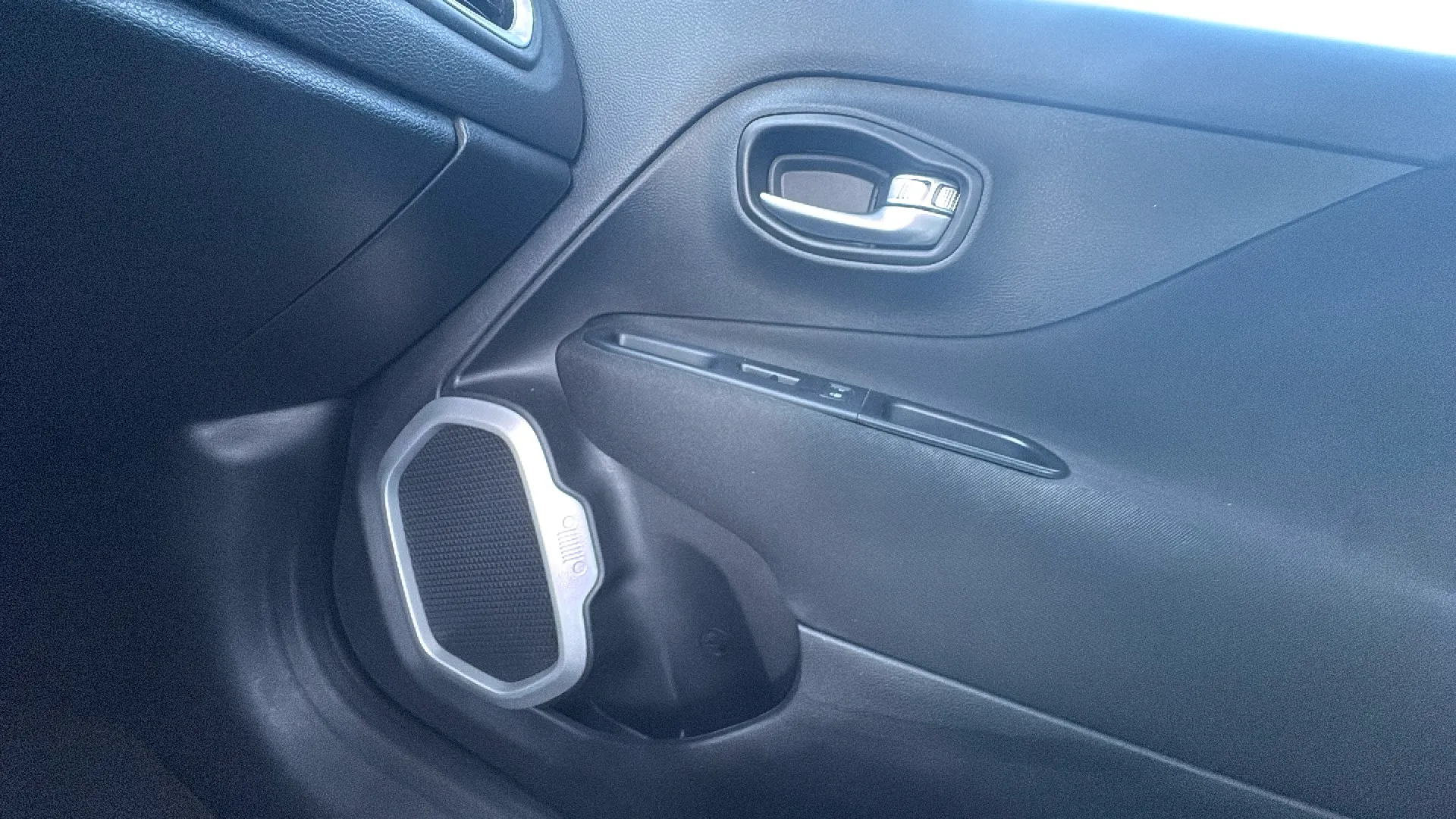 Jeep Renegade 1.0G Longitude 4x2 - foto 24