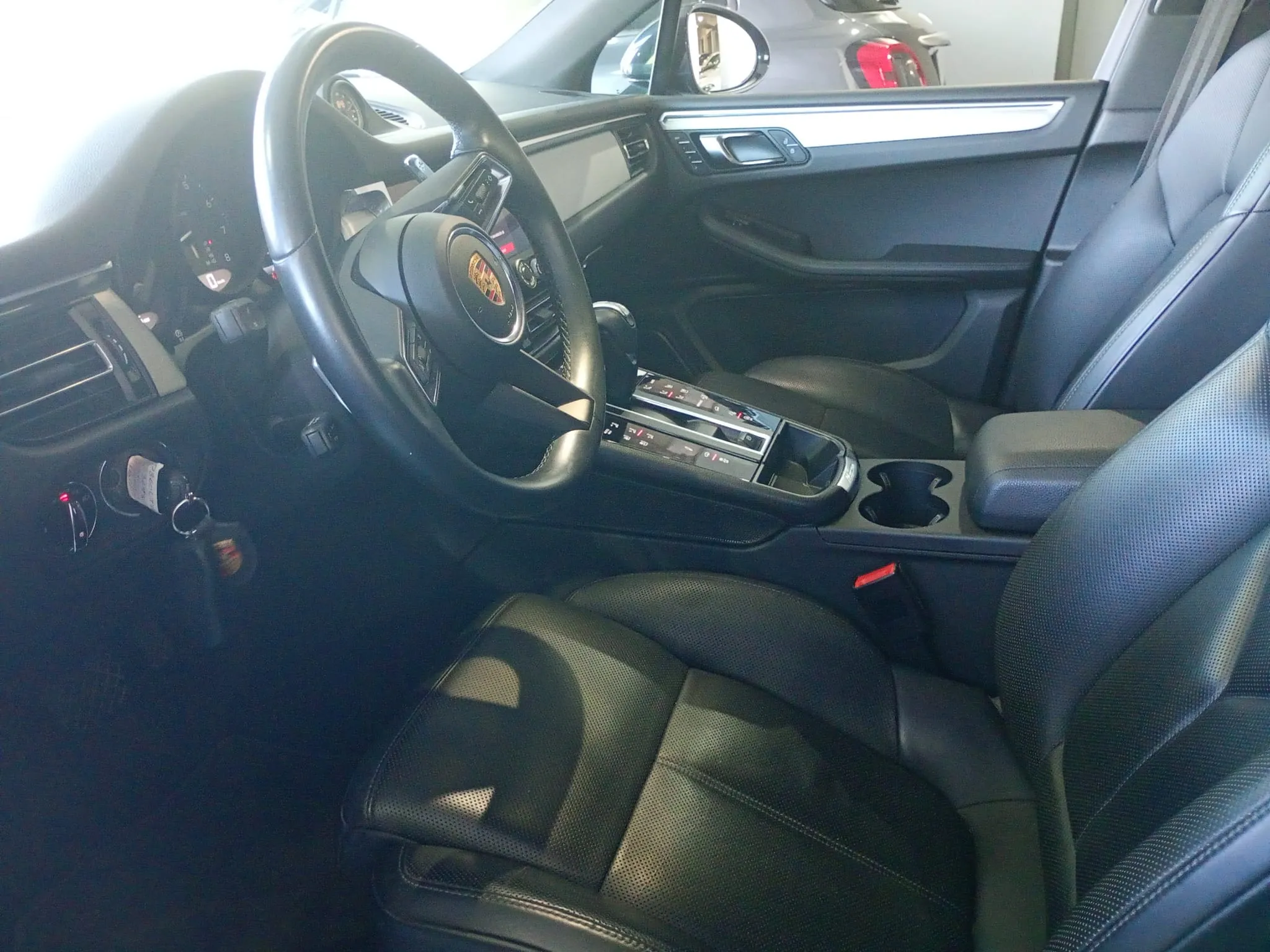 Porsche Macan - foto 11