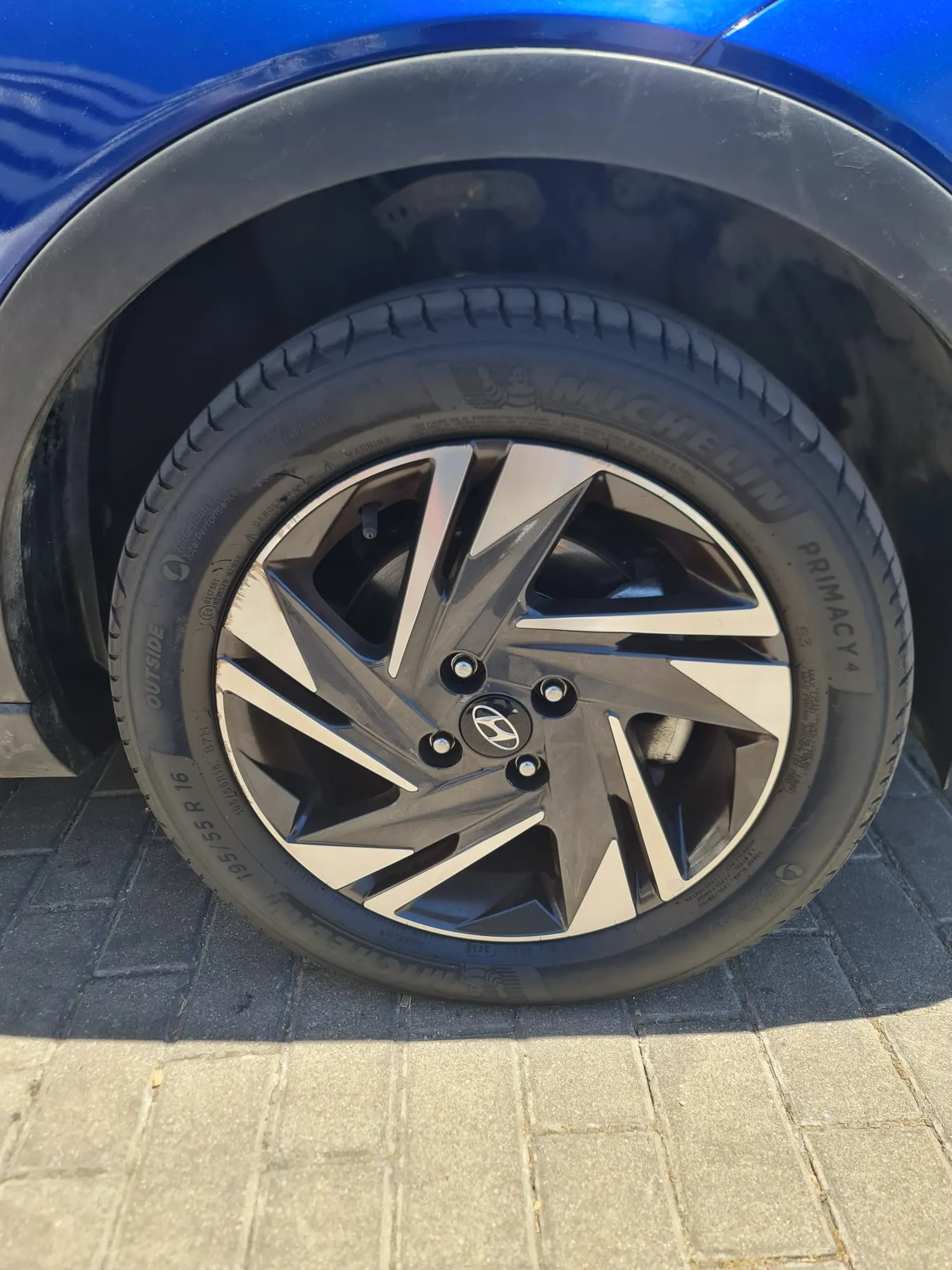 Hyundai Bayon 1.0 T-GDi 48V Essence - foto 14