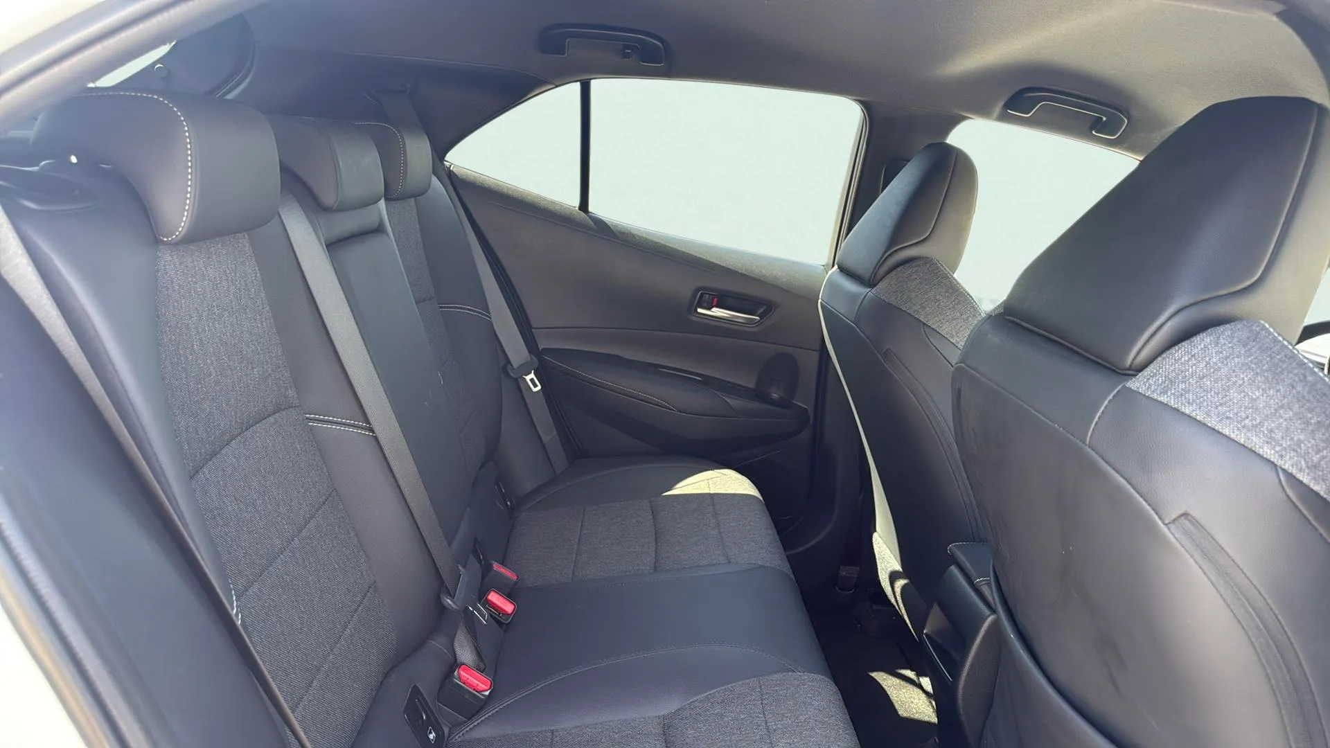 Toyota Corolla 140H Active Plus - foto 20