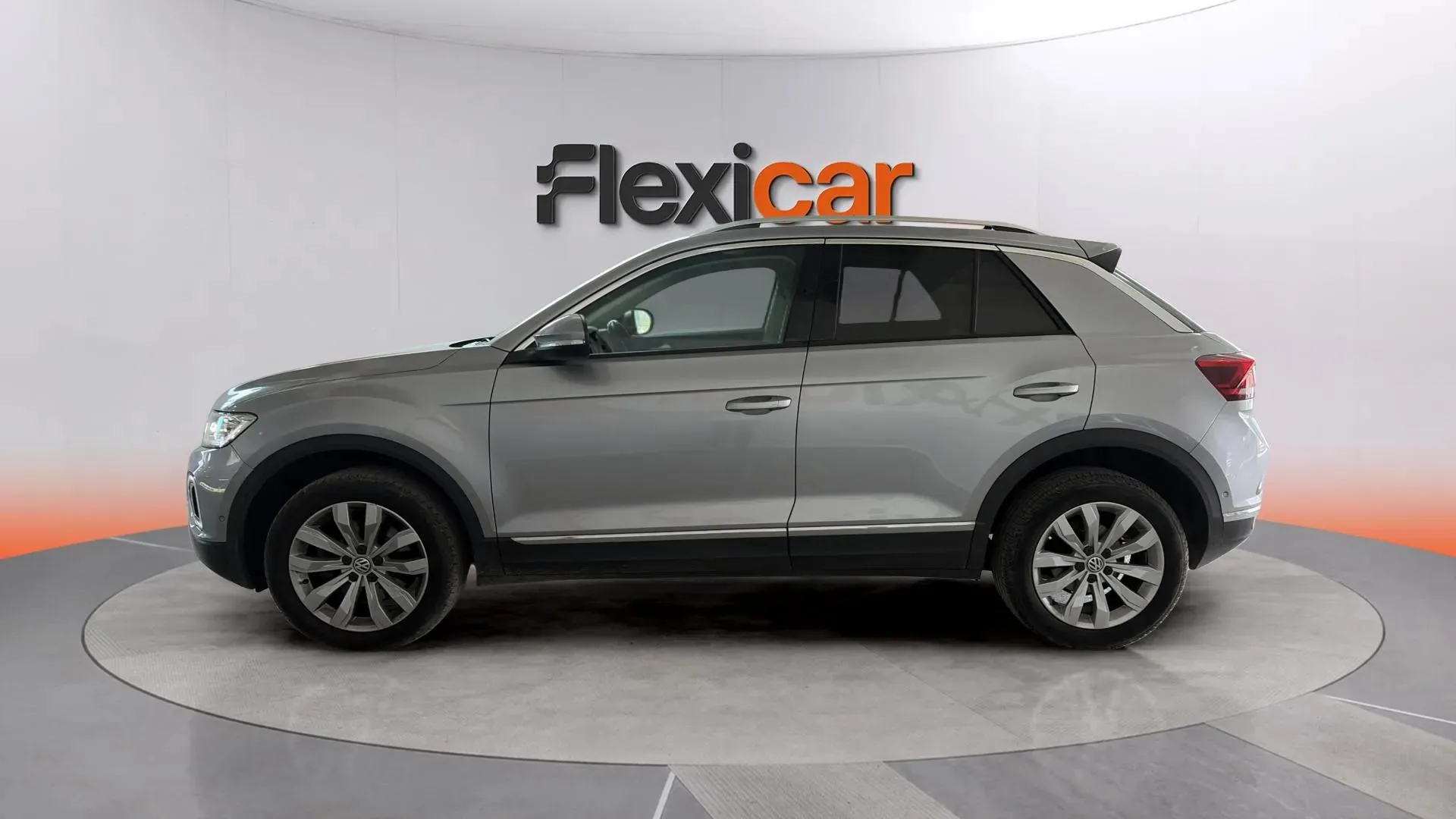 Volkswagen T-Roc Dark 2.0 TDI DSG - foto 6