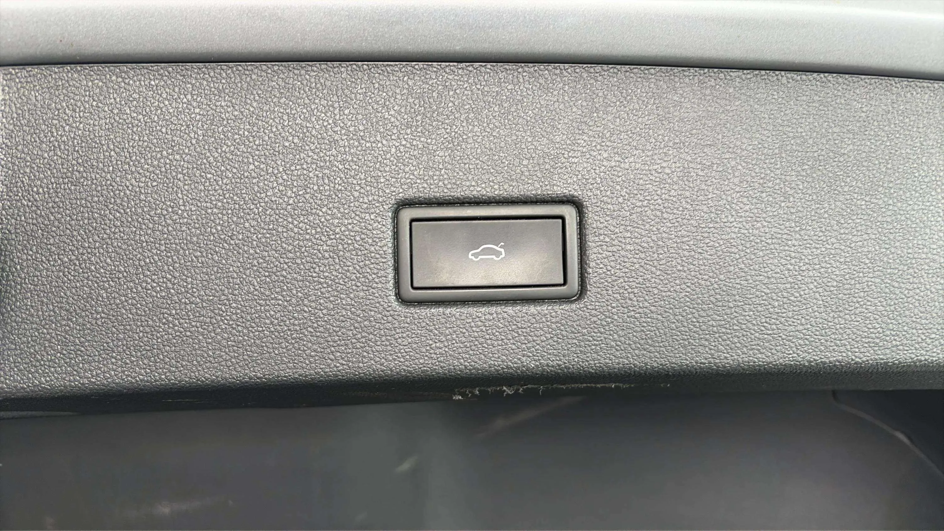 Volkswagen T-Roc Dark 2.0 TDI DSG - foto 12