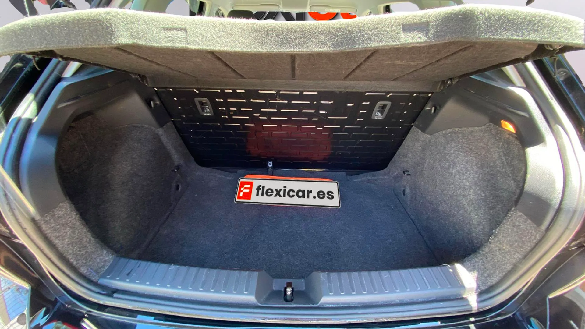 SEAT Ibiza 1.0 Reference - foto 23