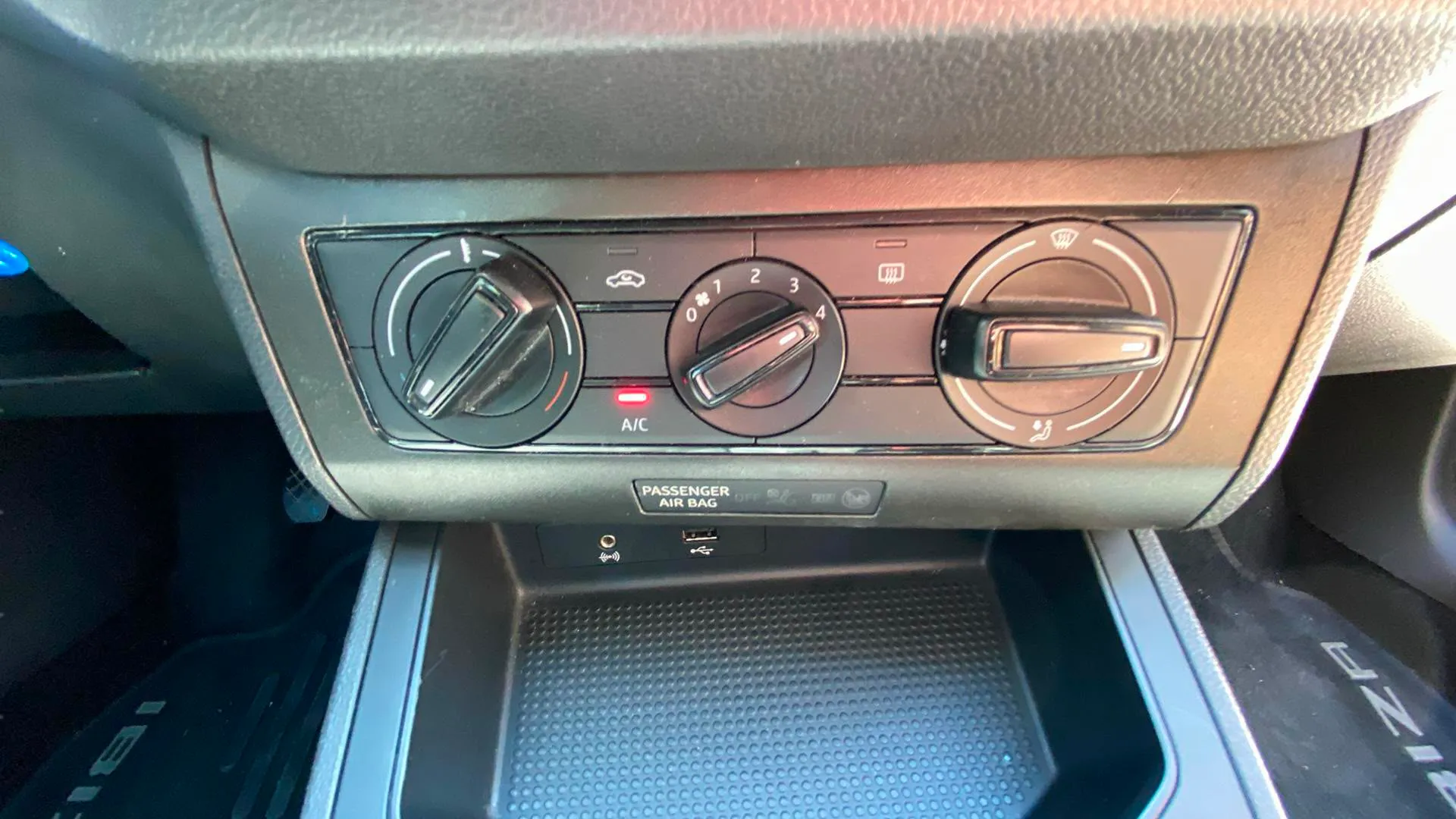 SEAT Ibiza 1.0 Reference - foto 14