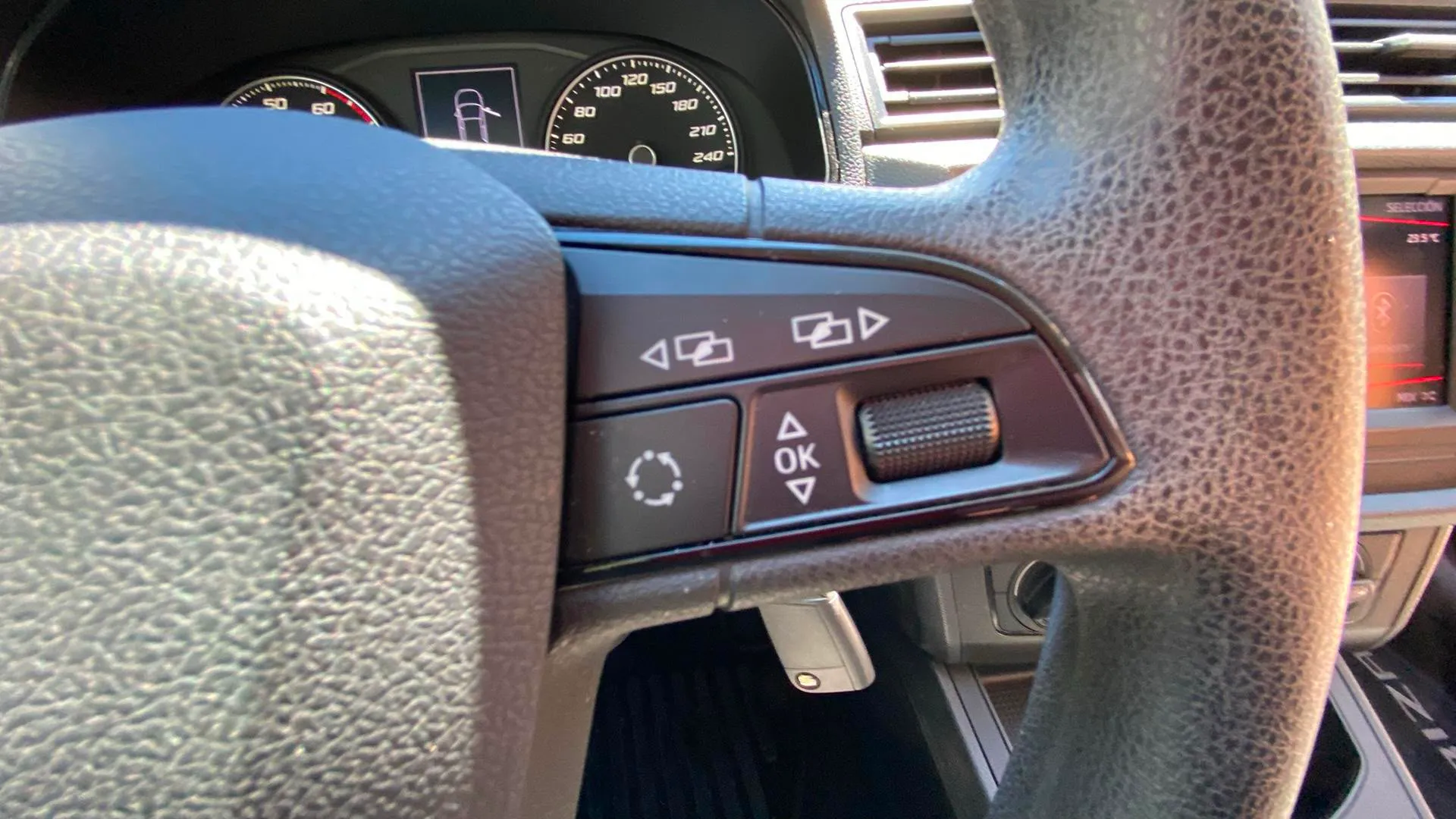 SEAT Ibiza 1.0 Reference - foto 13