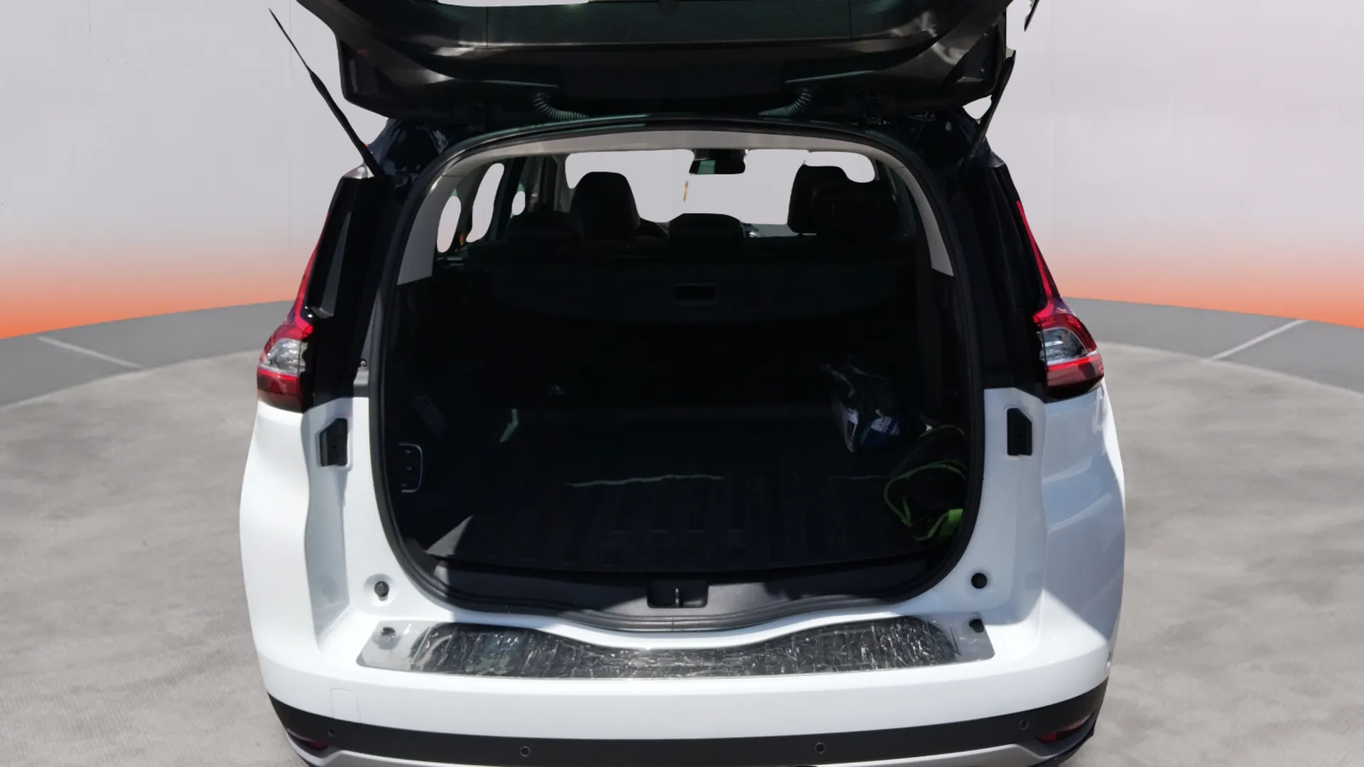 Renault Grand Scénic Zen GPF TCe EDC 18 - foto 9