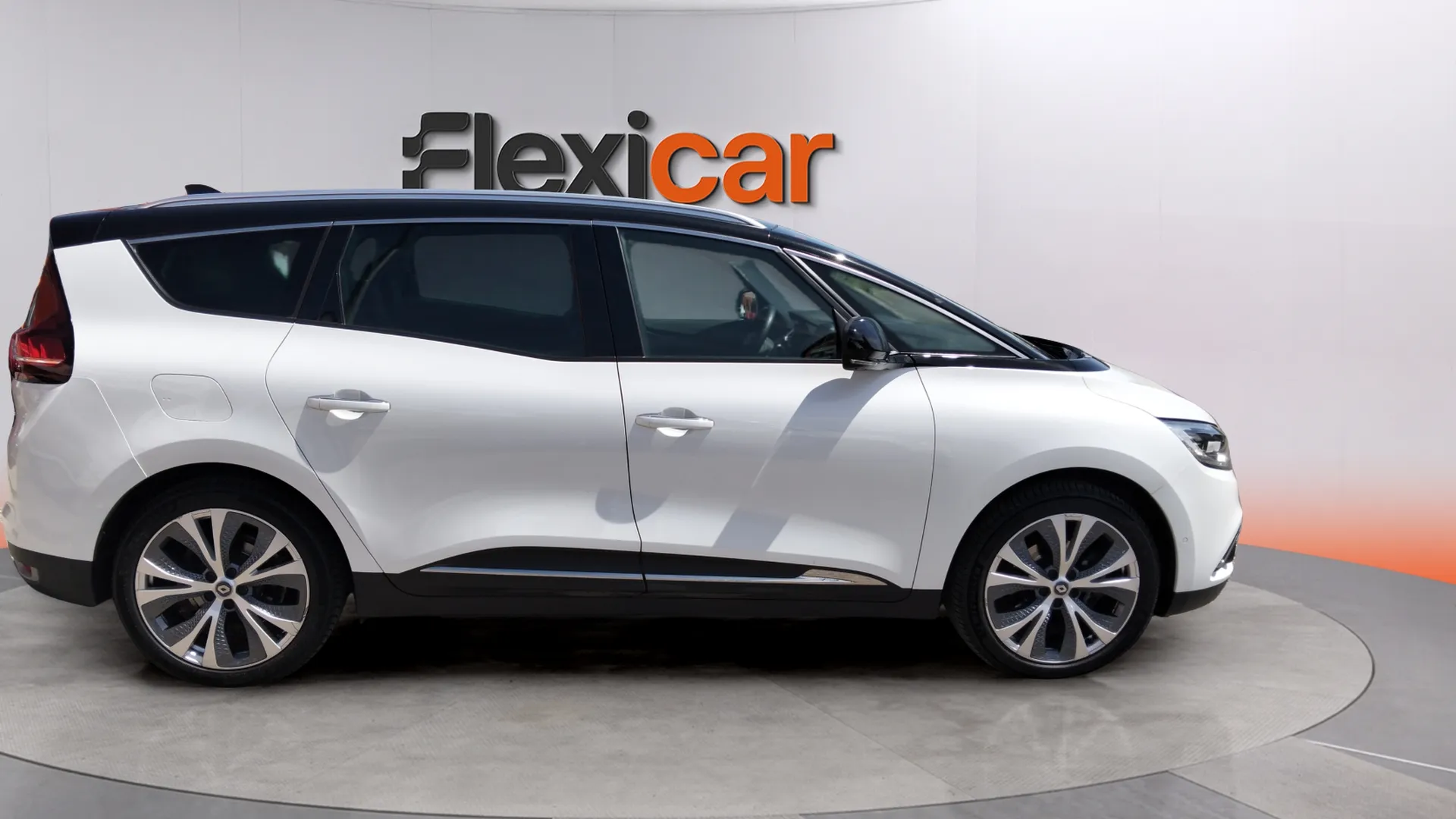 Renault Grand Scénic Zen GPF TCe EDC 18 - foto 8