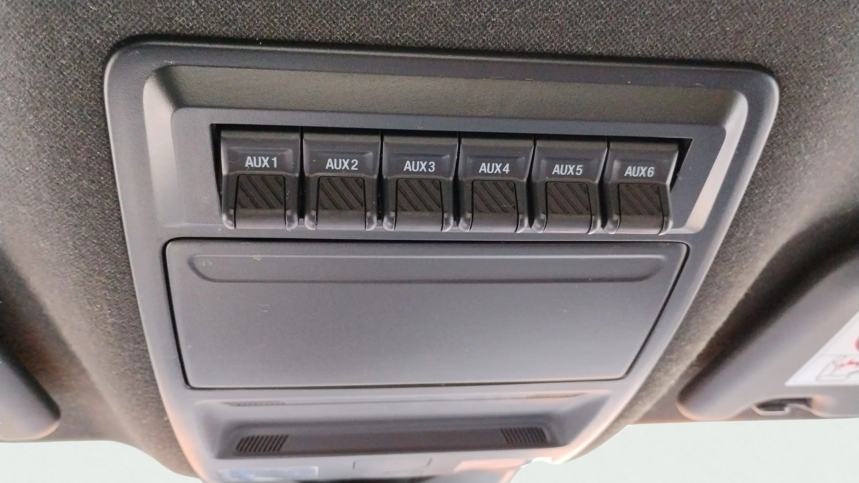 Ford Ranger 2.0 Ecobl e-AWD D Cab Wildtrack - foto 29